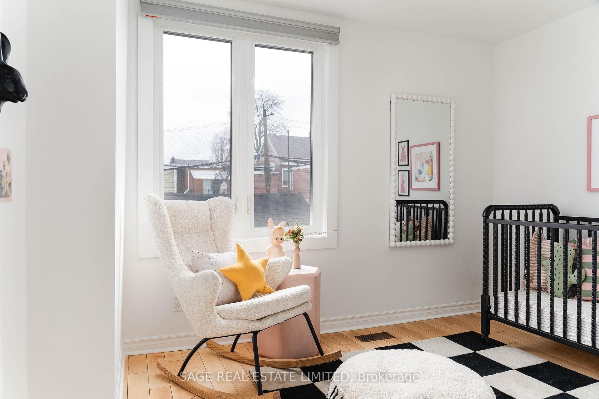 316 Dovercourt Road photo 22