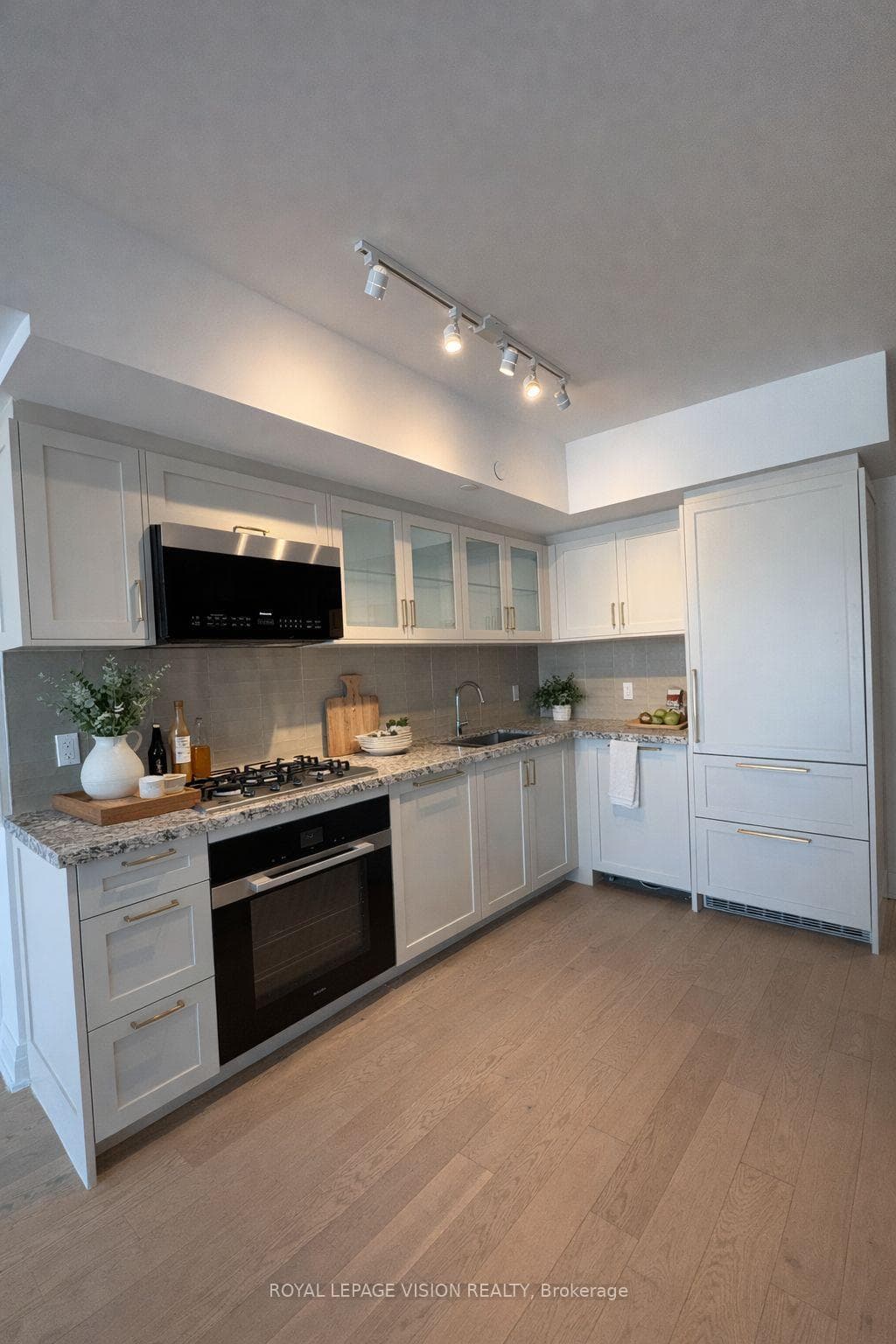 505 Glencairn Avenue Unit 316 photo 4