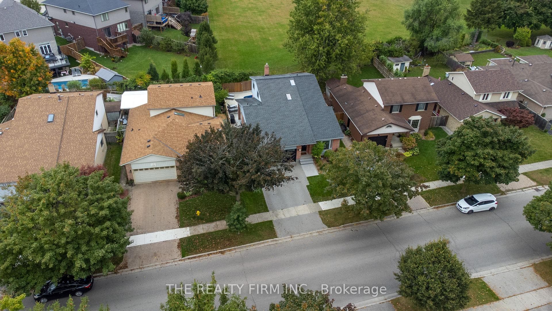 1175 Glenora Drive photo 33