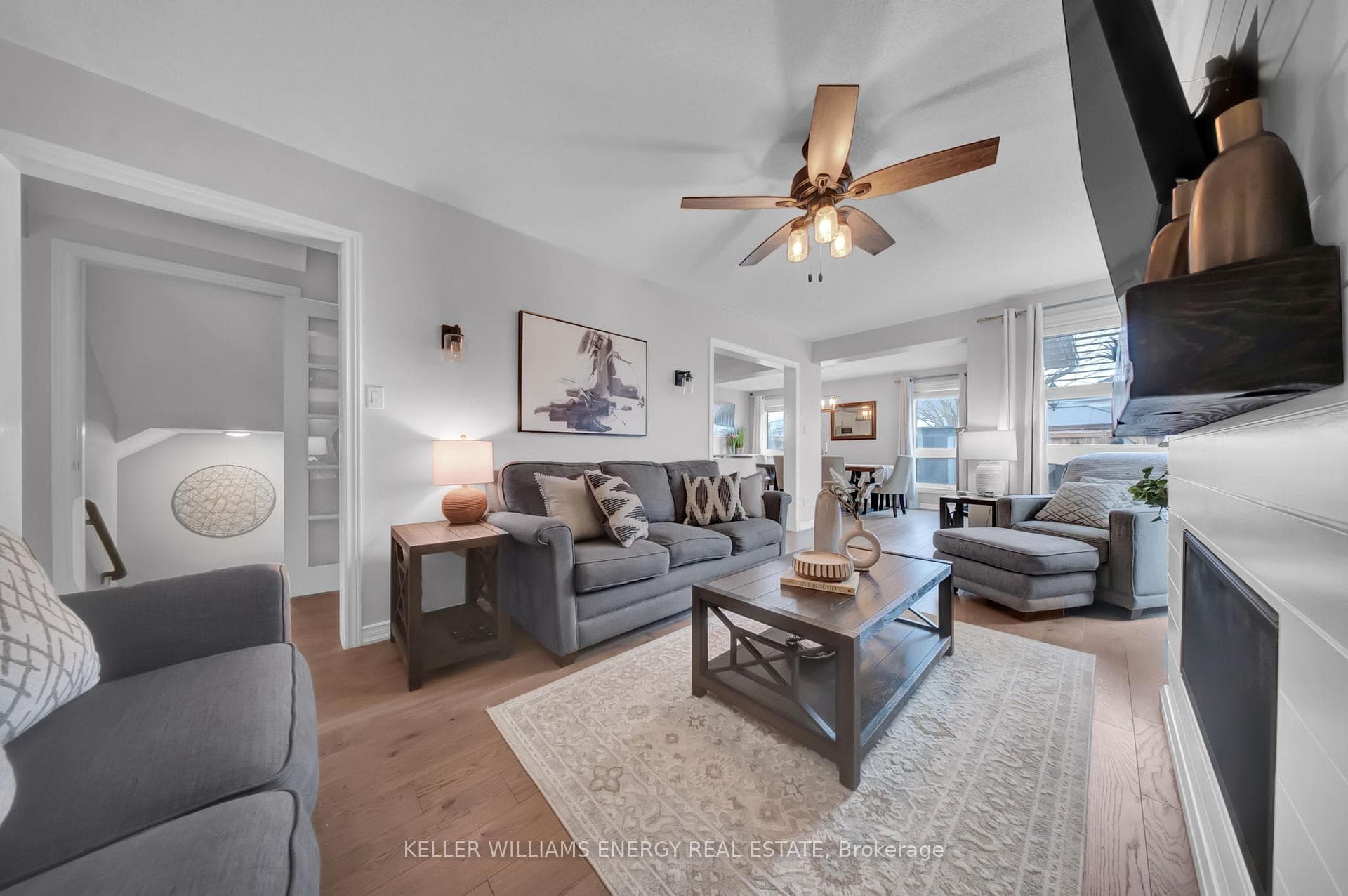 20 Hearthstone Crescent photo 14