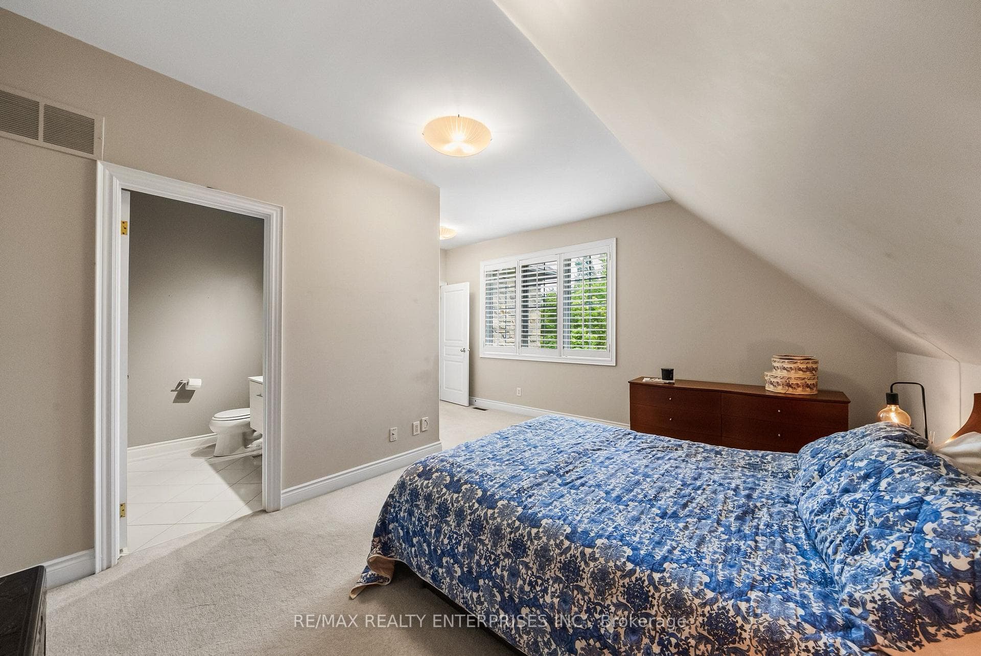 535 Canyon Street photo 41