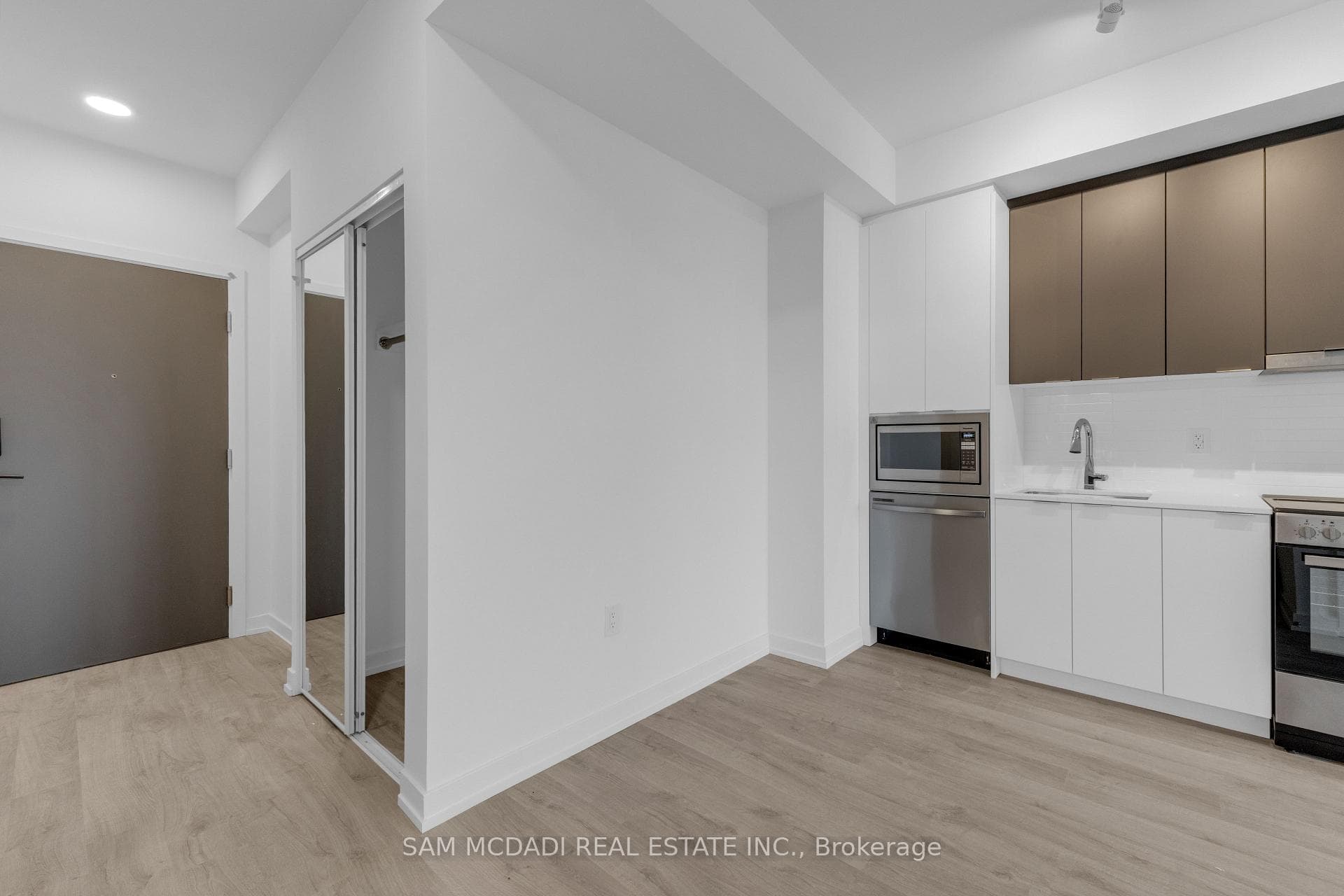 9751 Markham Road Unit B312 photo 6