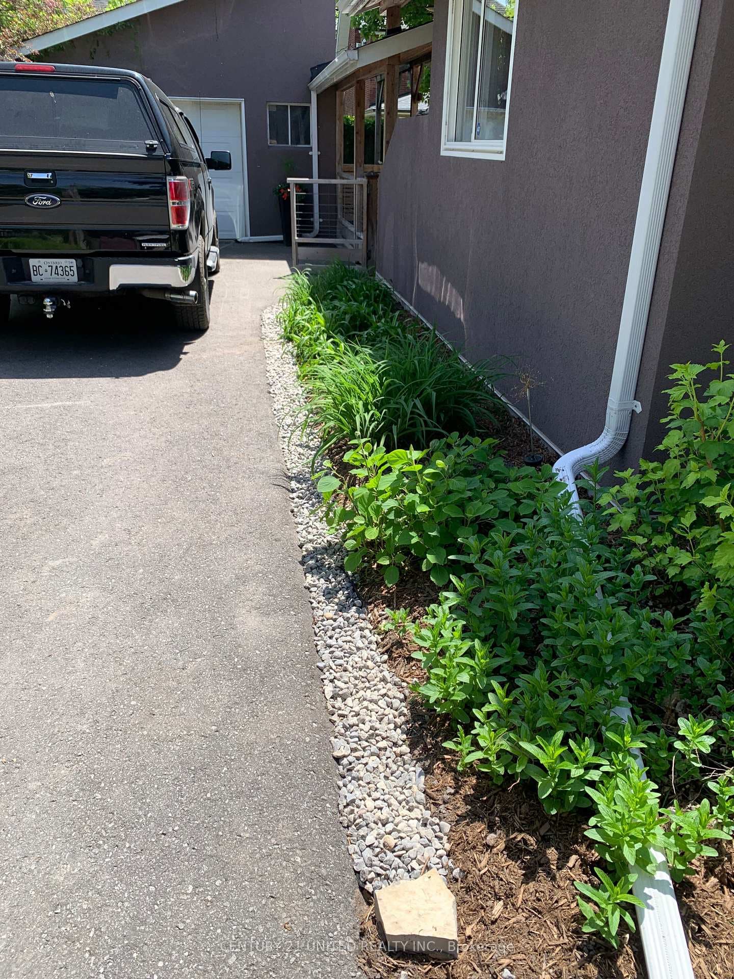 507 Hunter Street photo 39