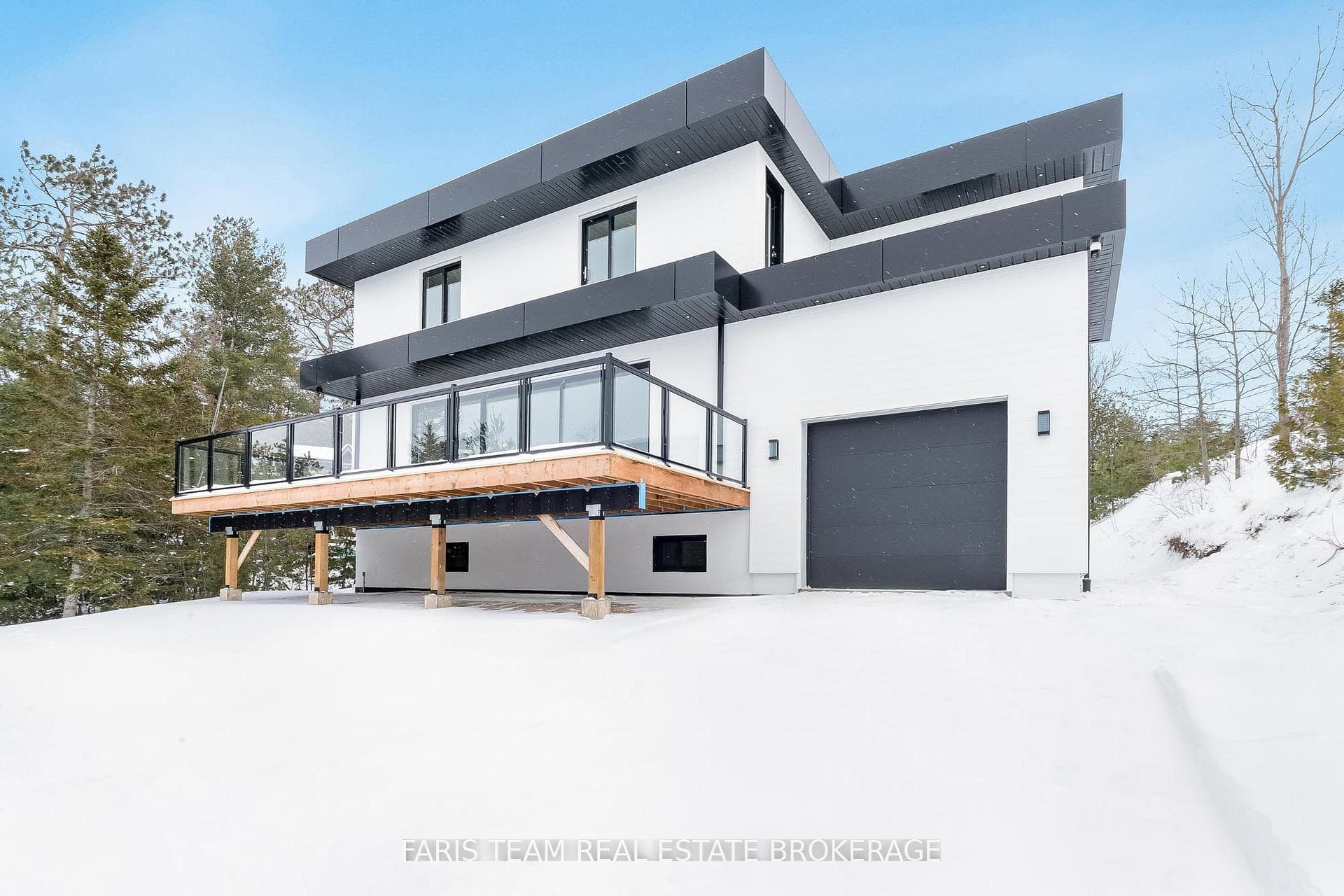23 Trew Avenue photo 4