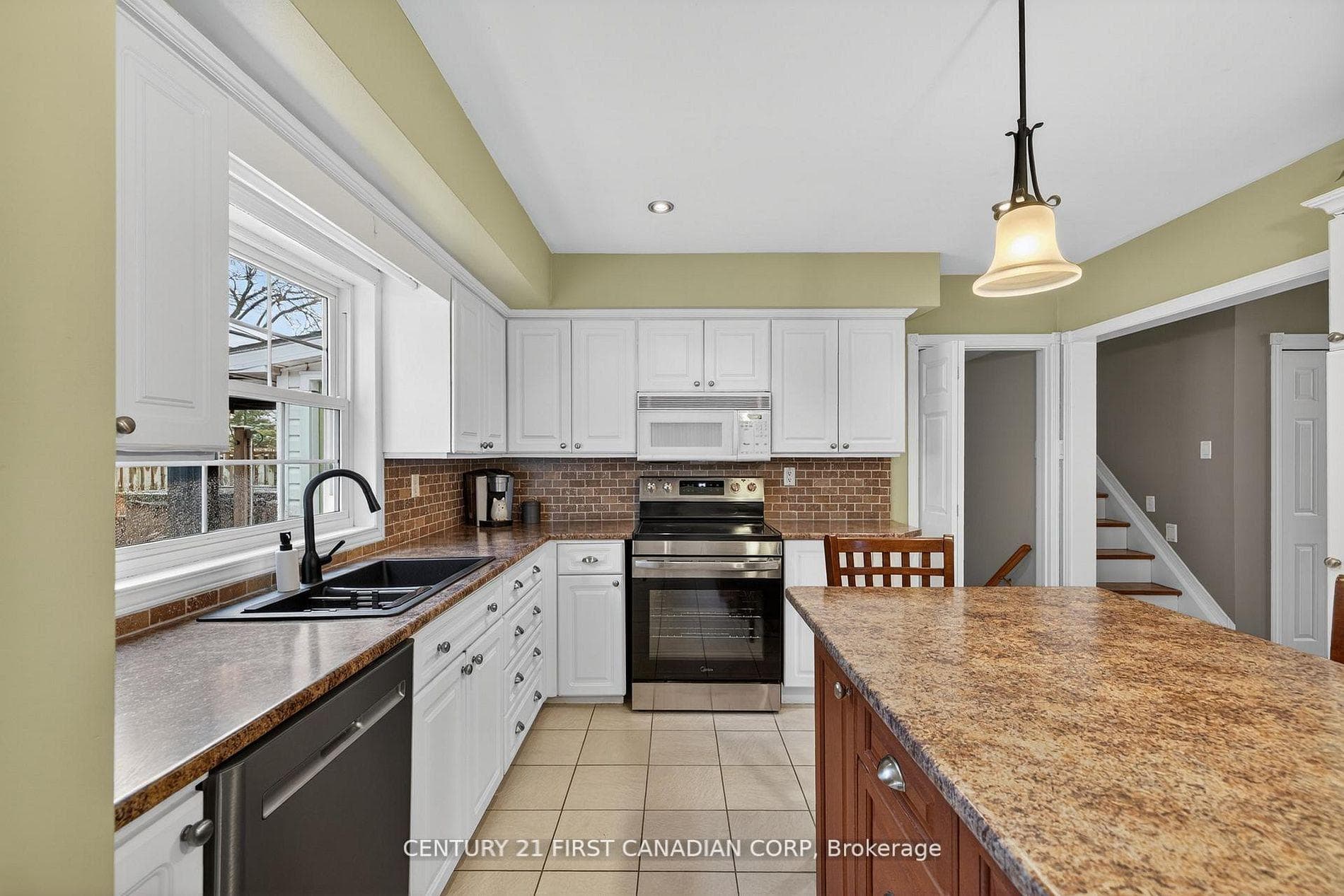 16 Gustin Avenue photo 11
