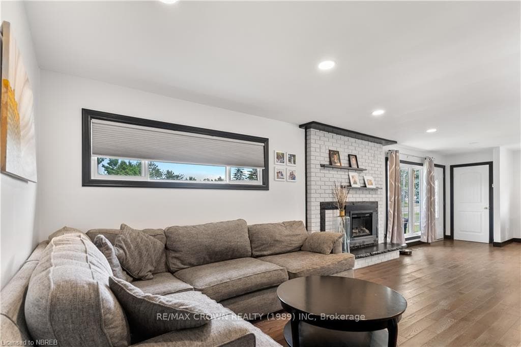 855 PINEWOOD Road photo 13