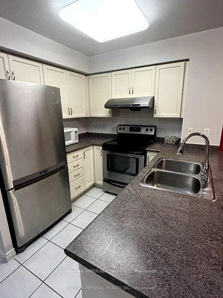 35 Kingsbridge Garden Circle Unit 1604 photo 3