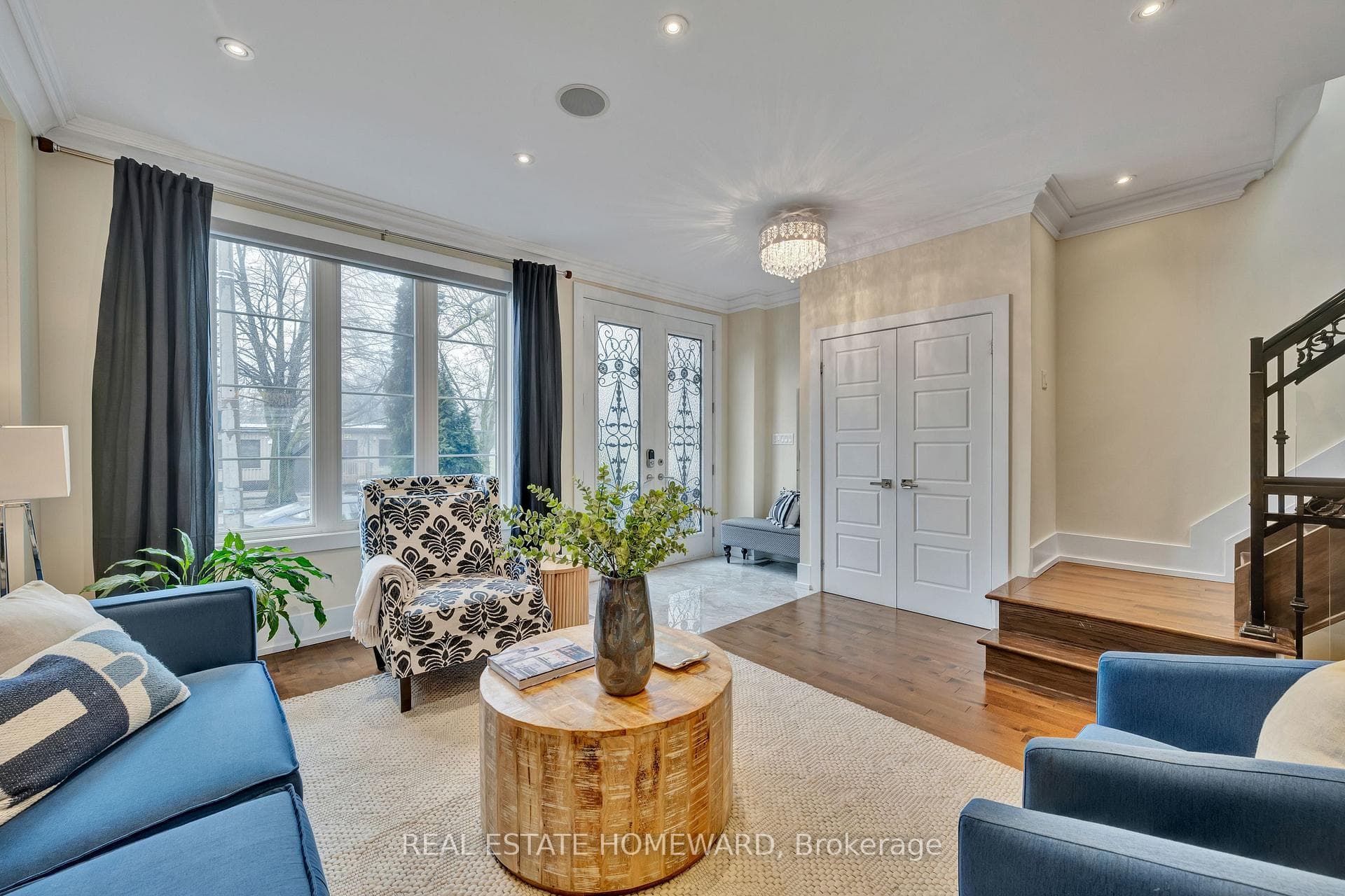 256 Gledhill Avenue photo 4