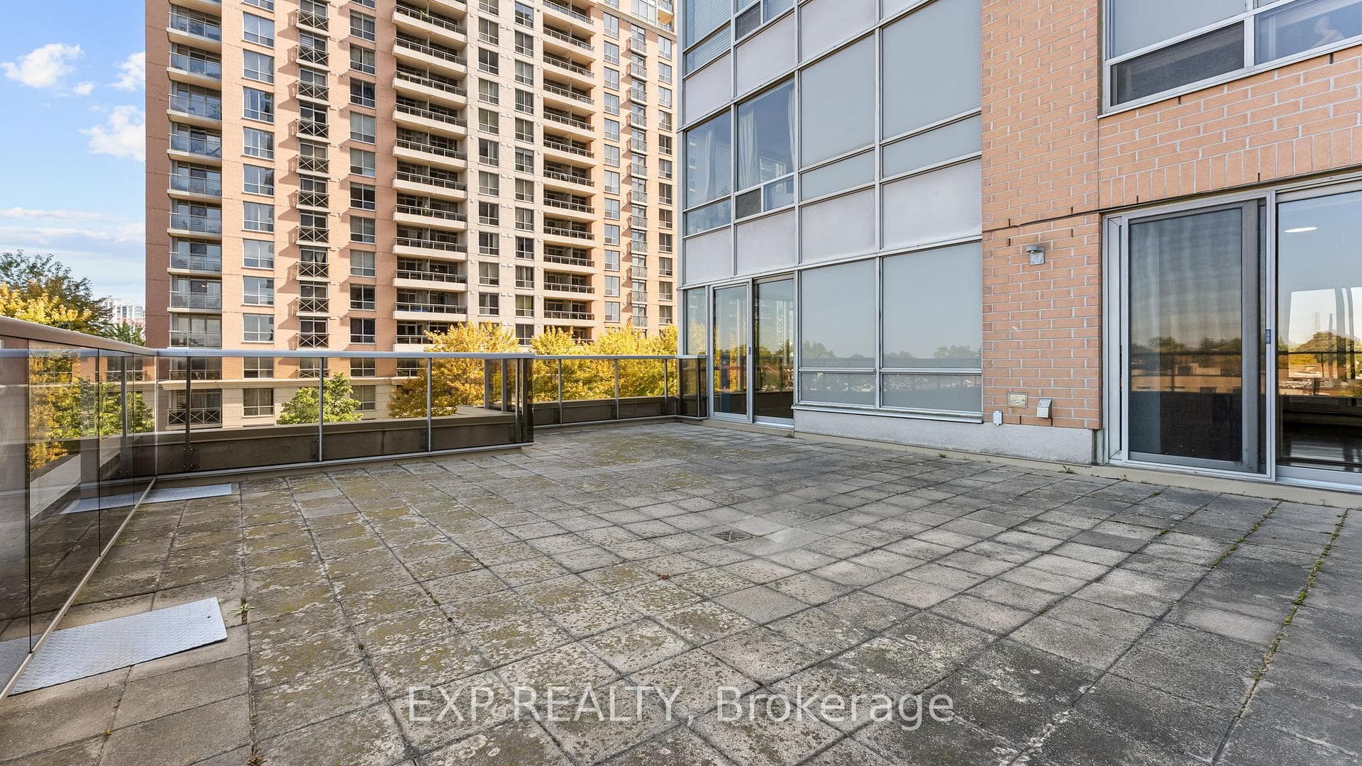 5233 Dundas Street Unit 420 photo 29