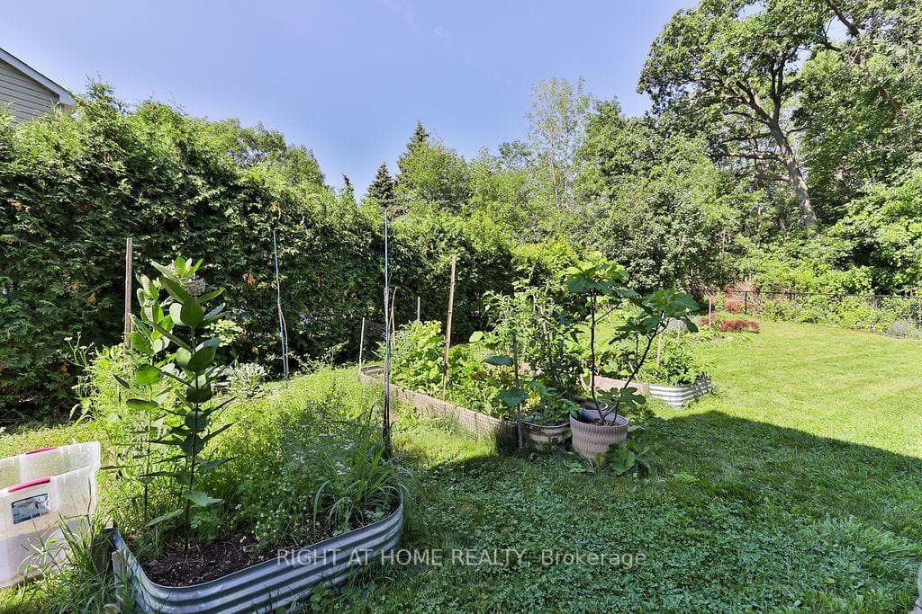2932 Remea Court photo 31