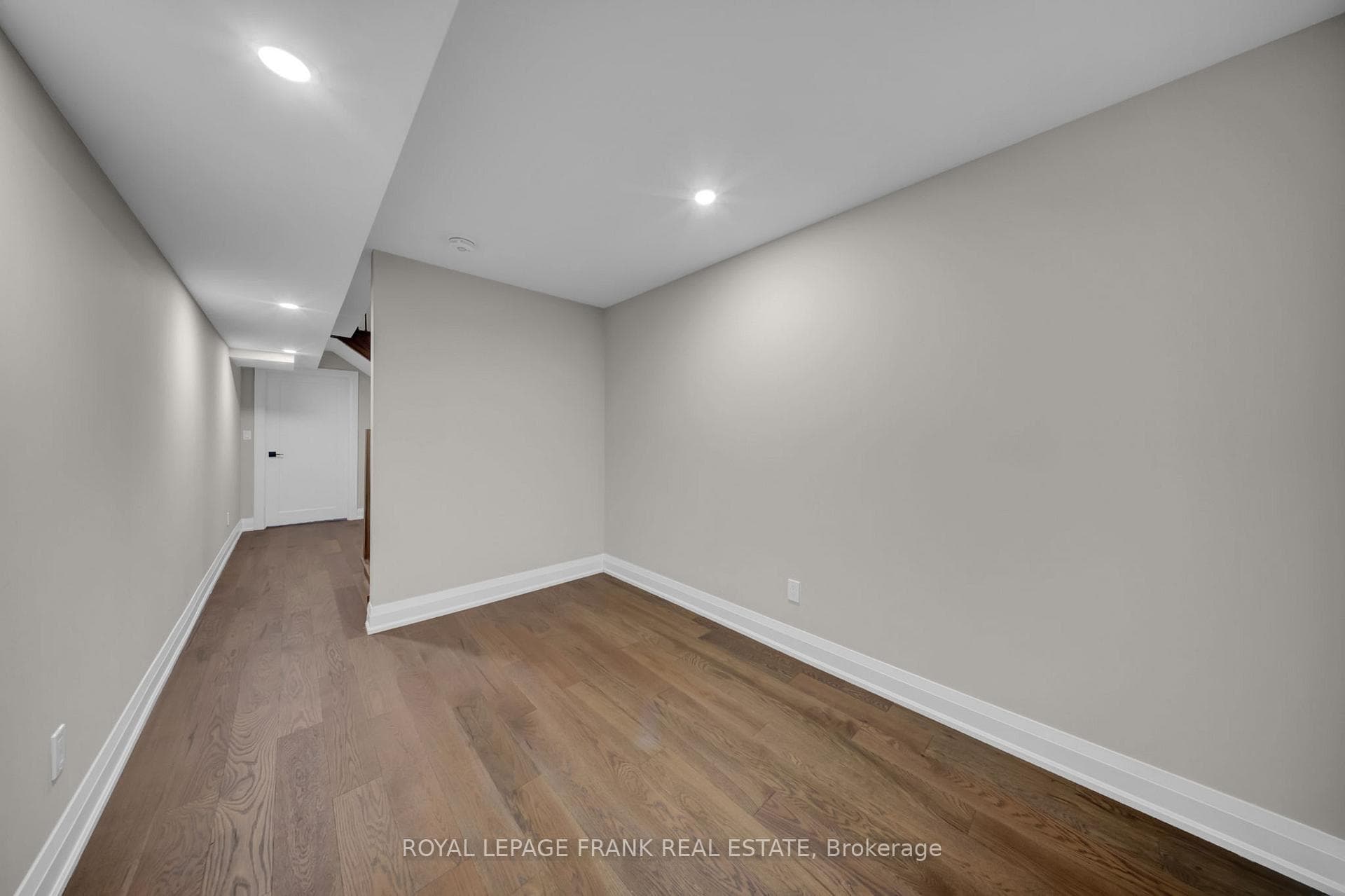 97 Steinway Drive photo 27
