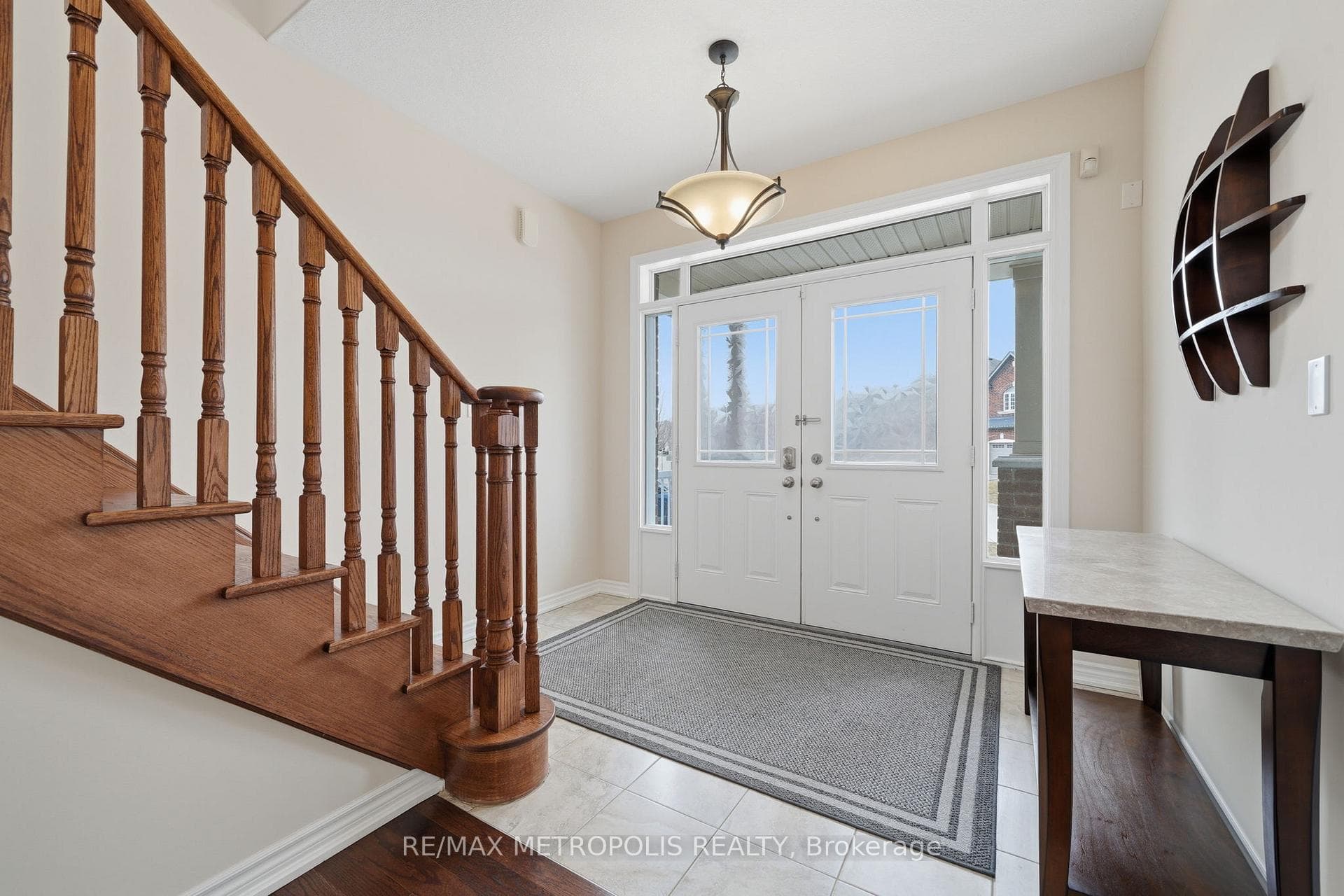 24 Bamburg Street photo 5