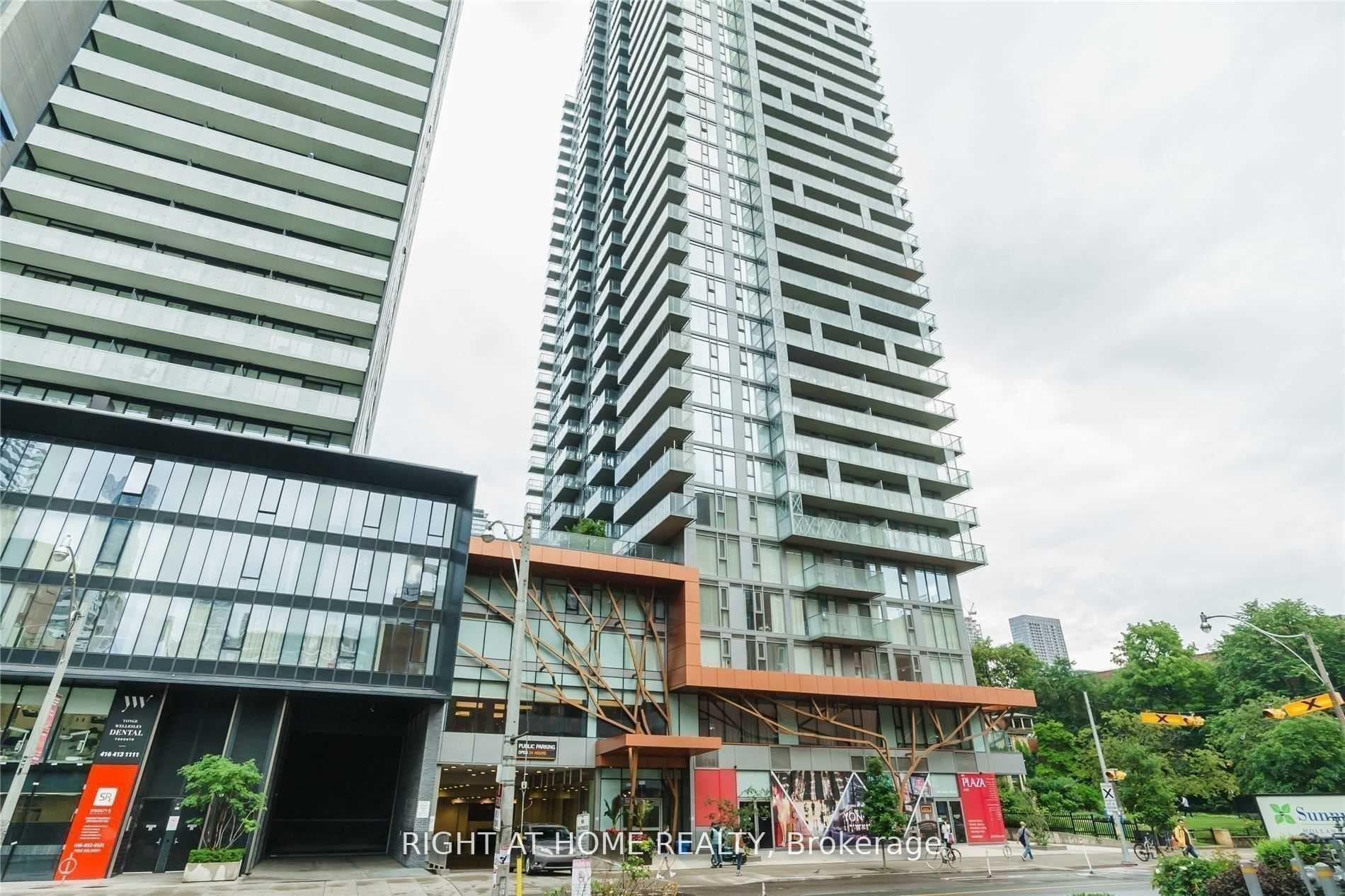 50 Wellesley Street Unit 1505 photo 1