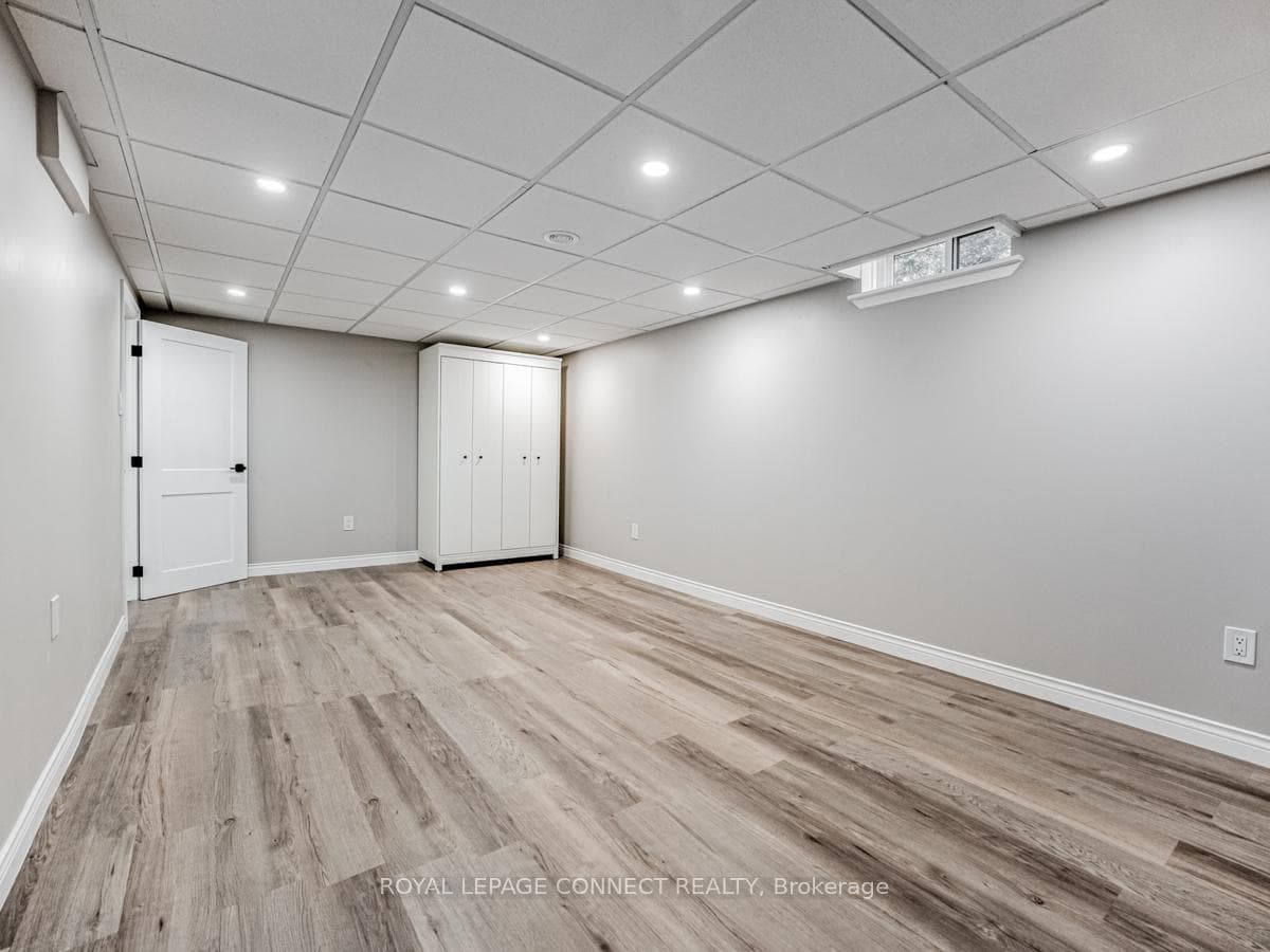 463 Woodward Avenue photo 31
