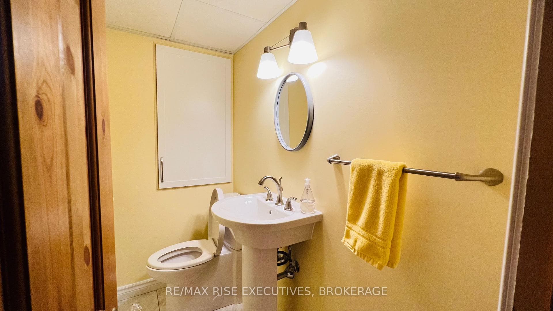 61 Conacher Drive photo 30