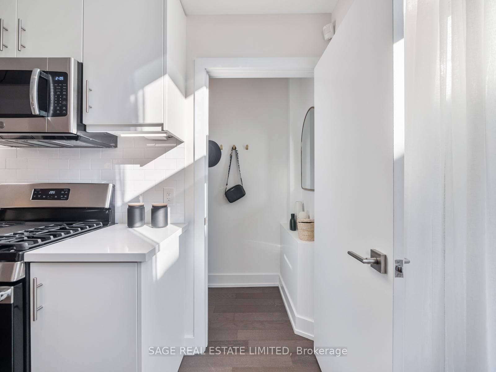 1183 Dufferin Street Unit 101 photo 18