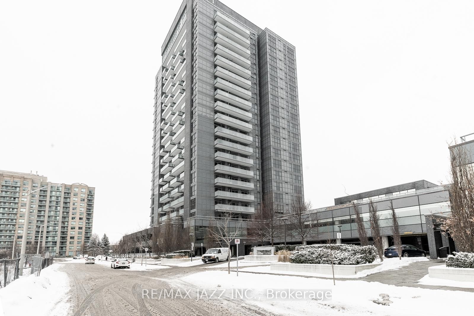 55 Oneida Crescent Unit 703 photo 1