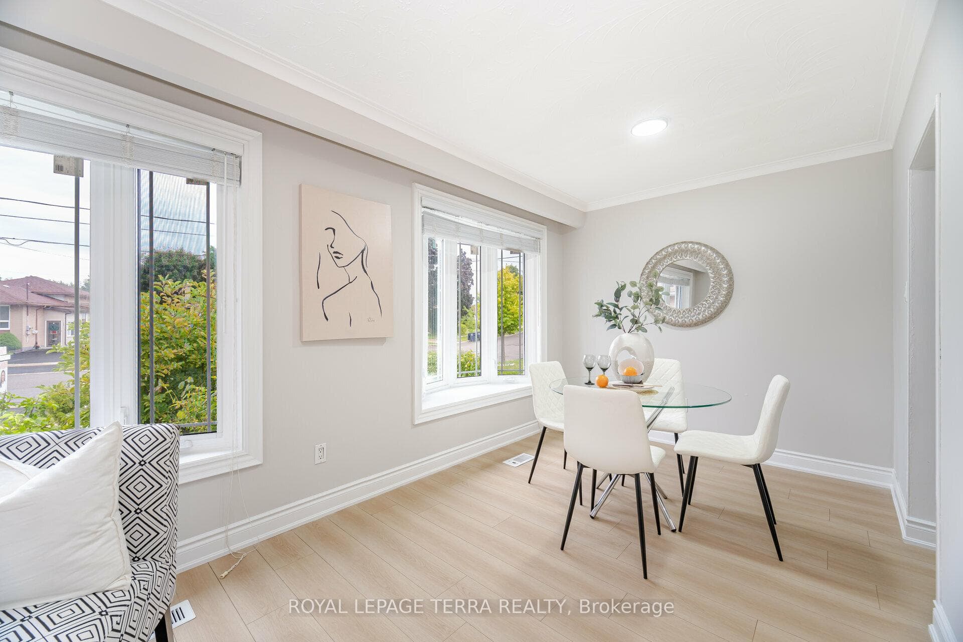 114 Milford Haven Drive photo 10