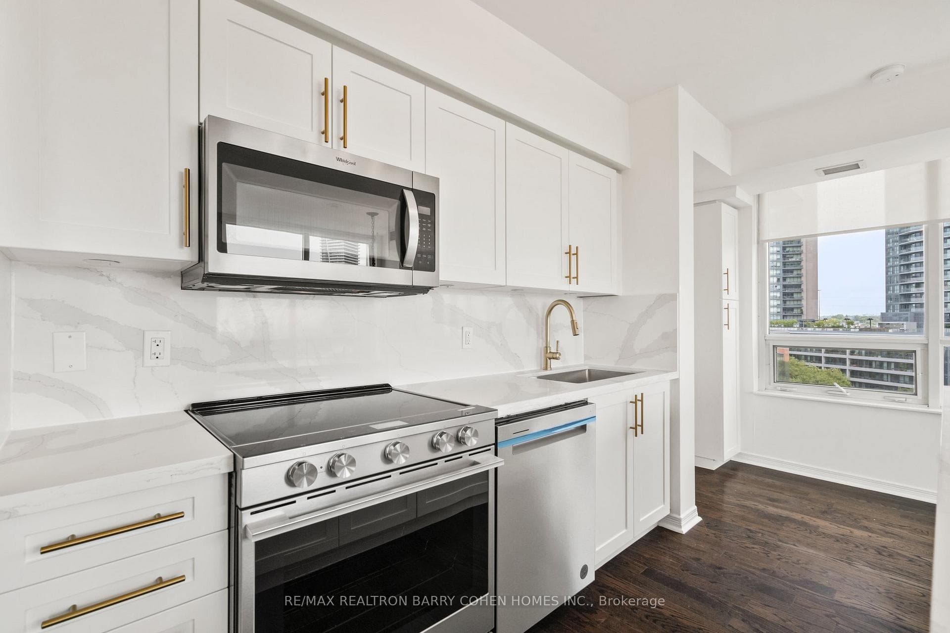 15 Legion Road Unit 806 photo 17