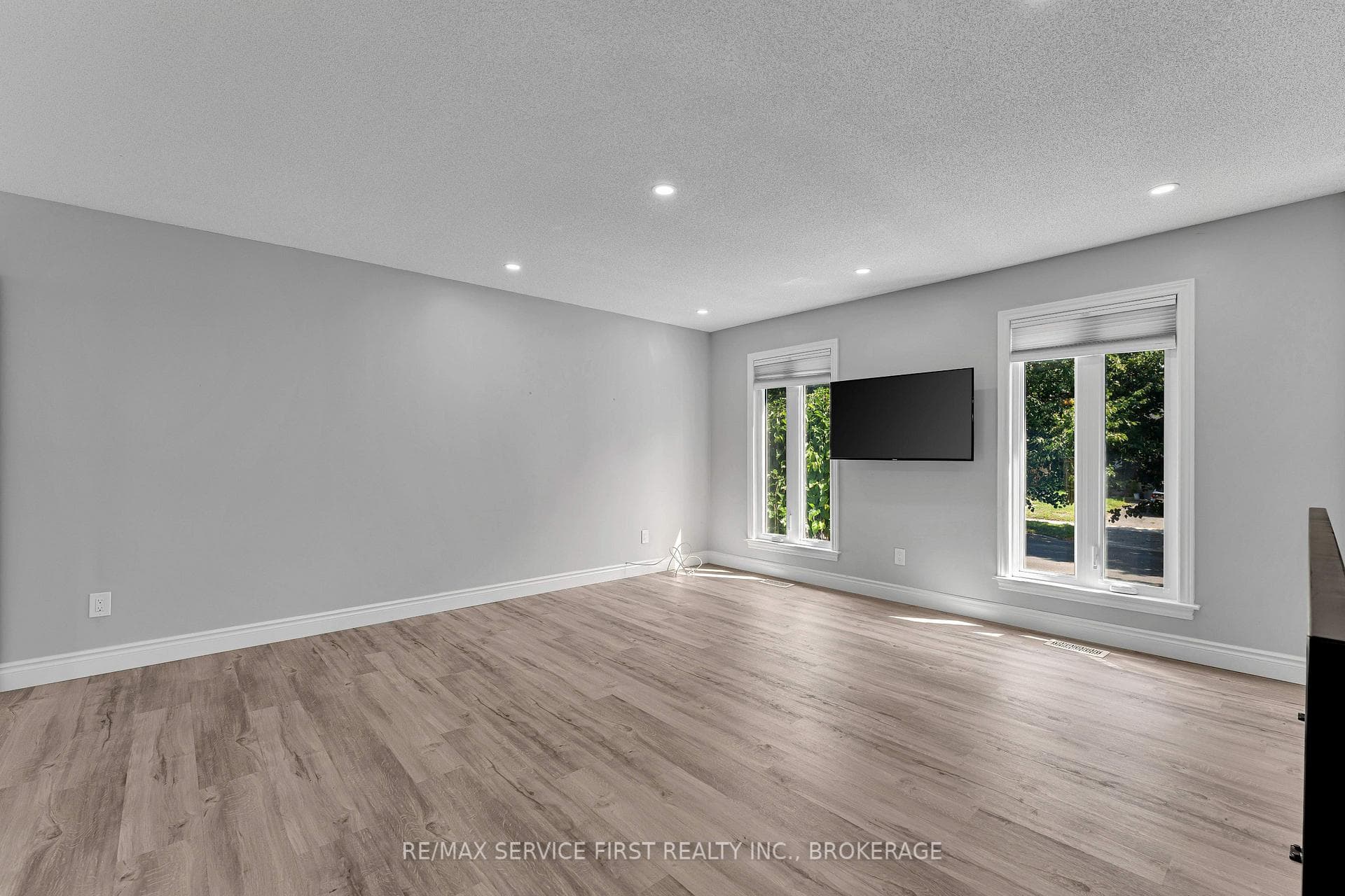 19 Heritage Drive photo 5