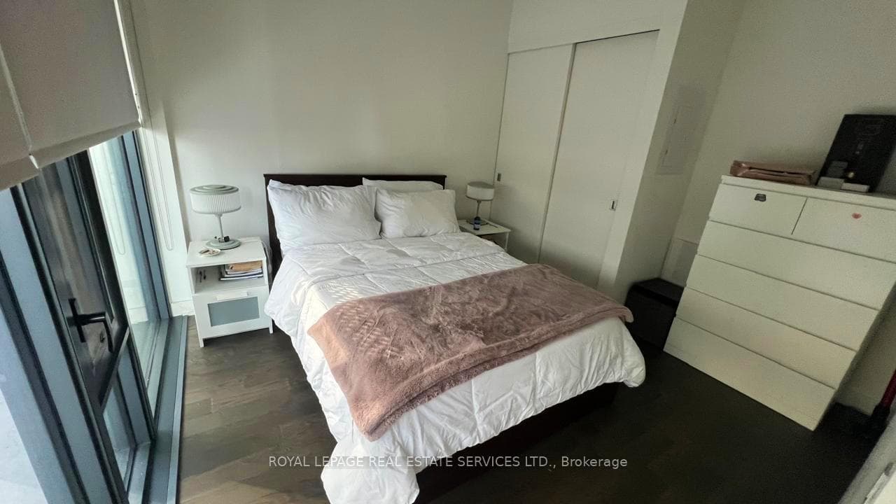 25 Richmond Street Unit 604 photo 9