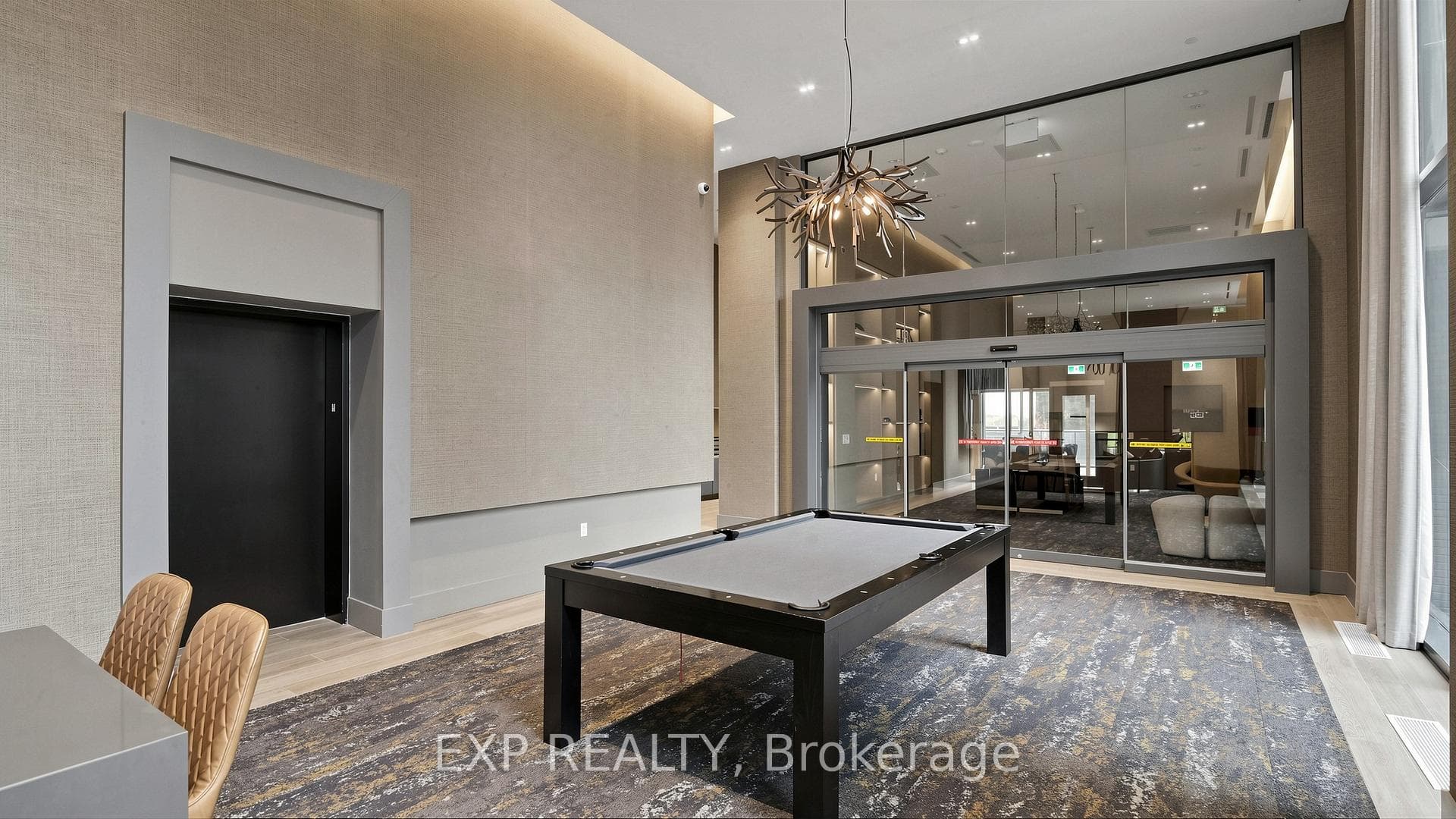 2450 Old Bronte Road Unit 713 photo 25