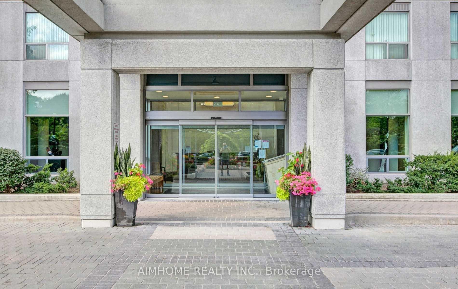188 Doris Avenue Unit 1019 photo 2