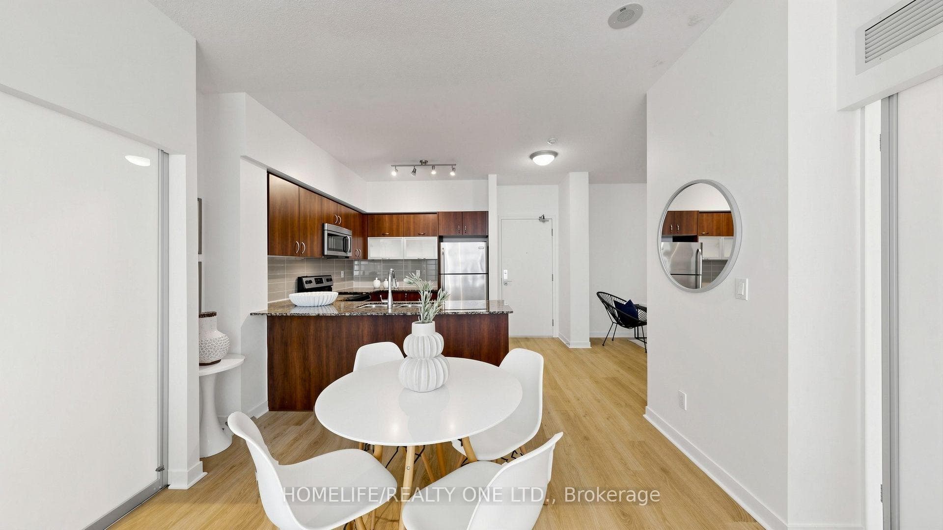 55 East Liberty Street Unit 1804 photo 8
