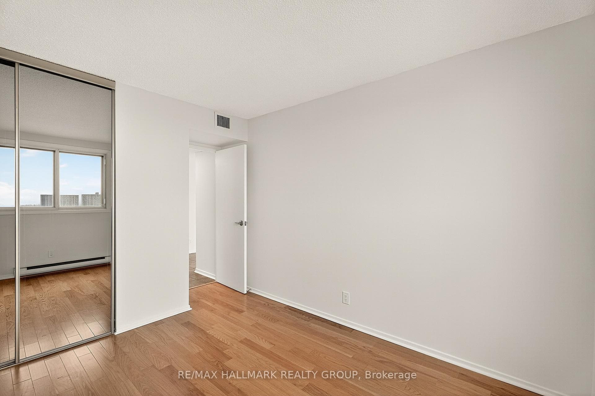 1195 Richmond Road Unit 1702 photo 33