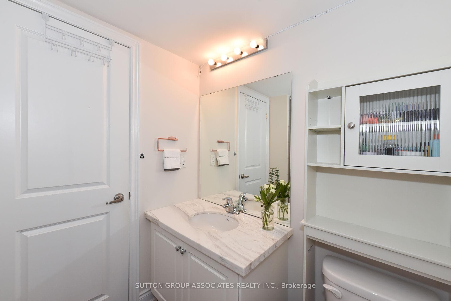 189 Norseman Street Unit 3 photo 33