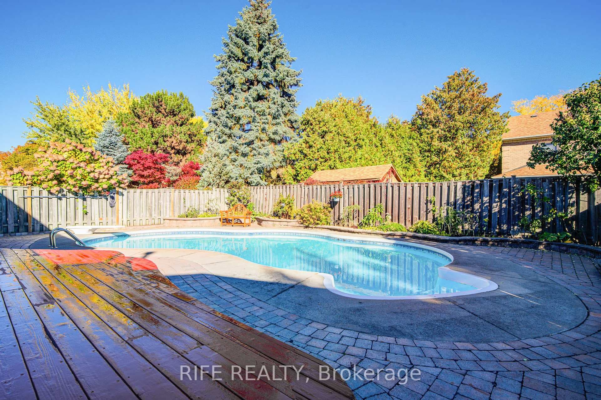 38 Longwater Chase photo 49