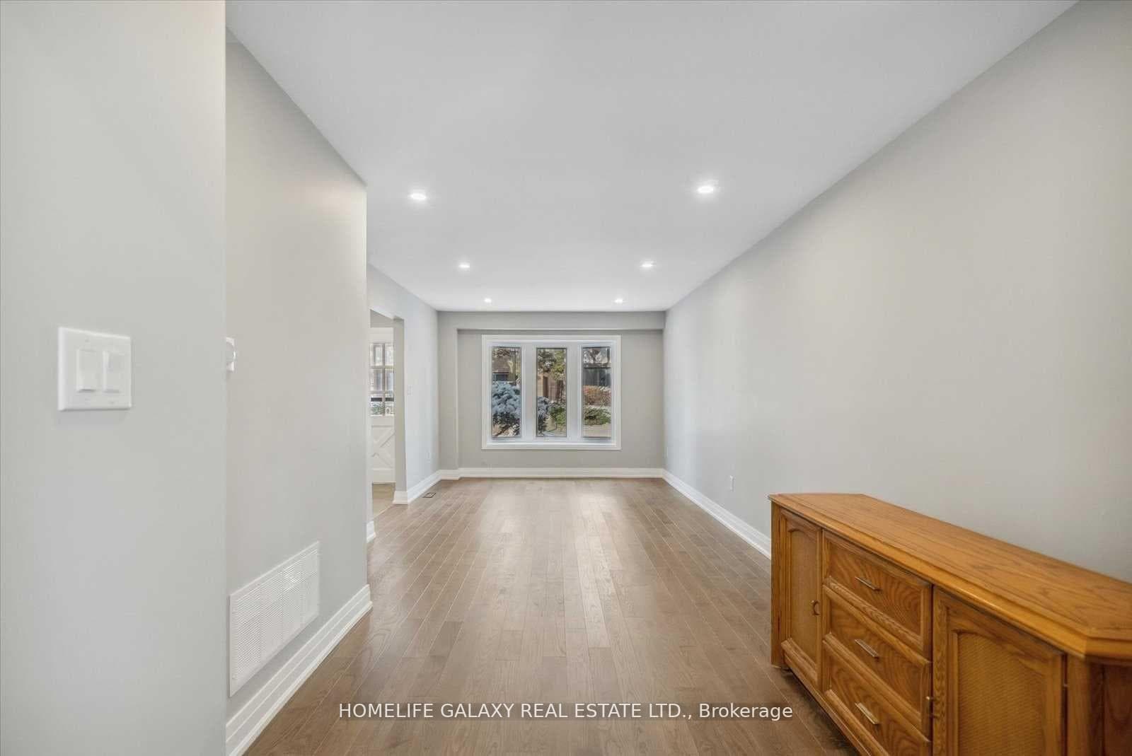 100 Burrows Hall Boulevard Unit 29 photo 3