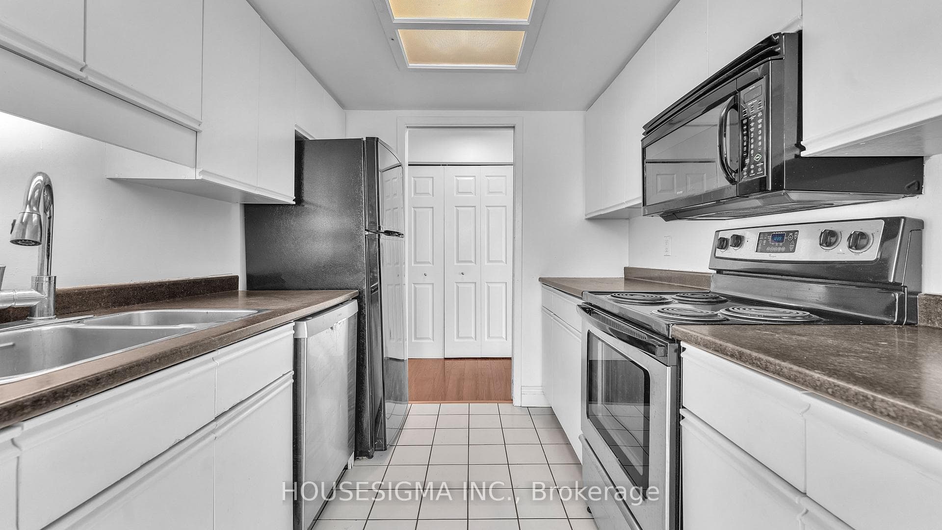 7 PICTON Street Unit 601 photo 14