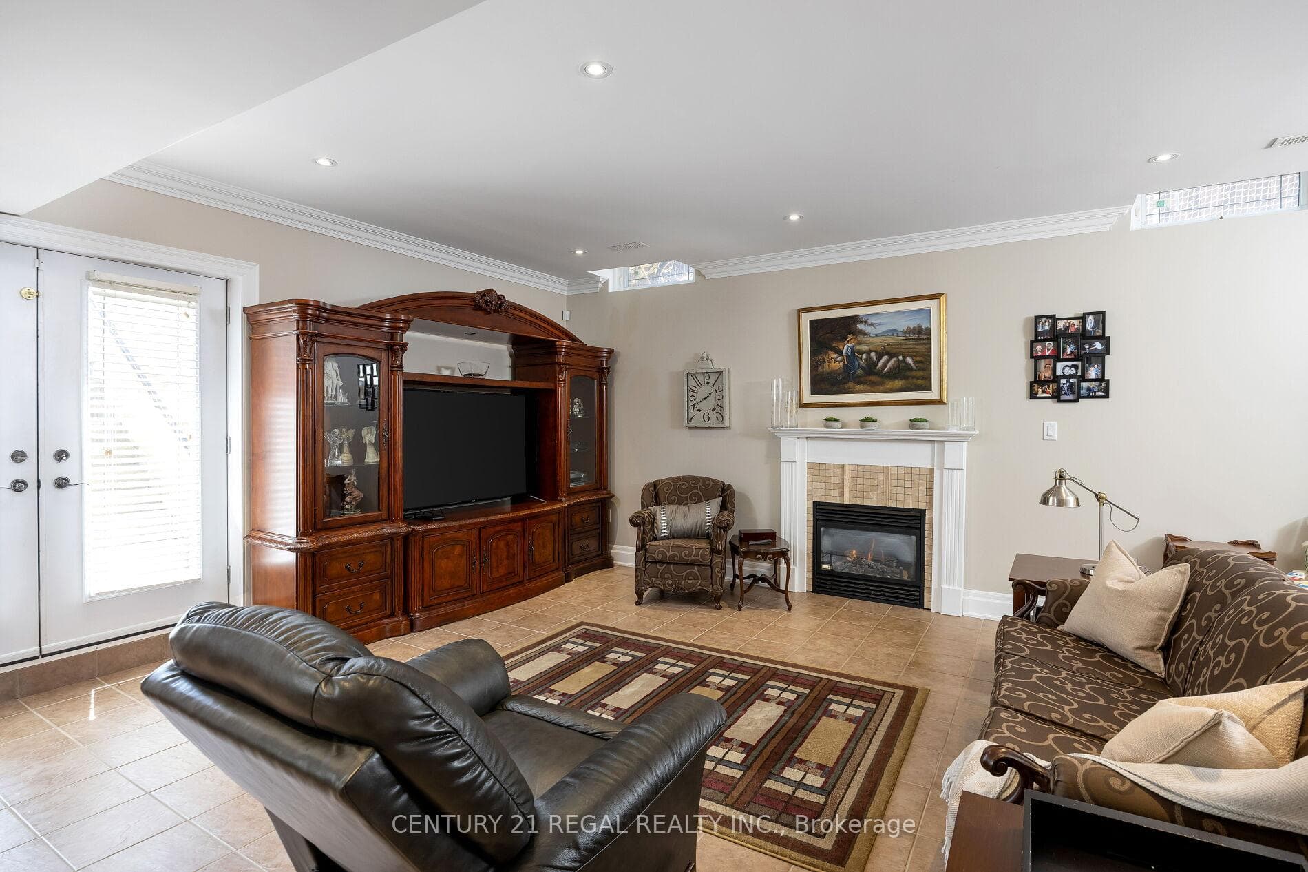 127 Sultana Avenue photo 34