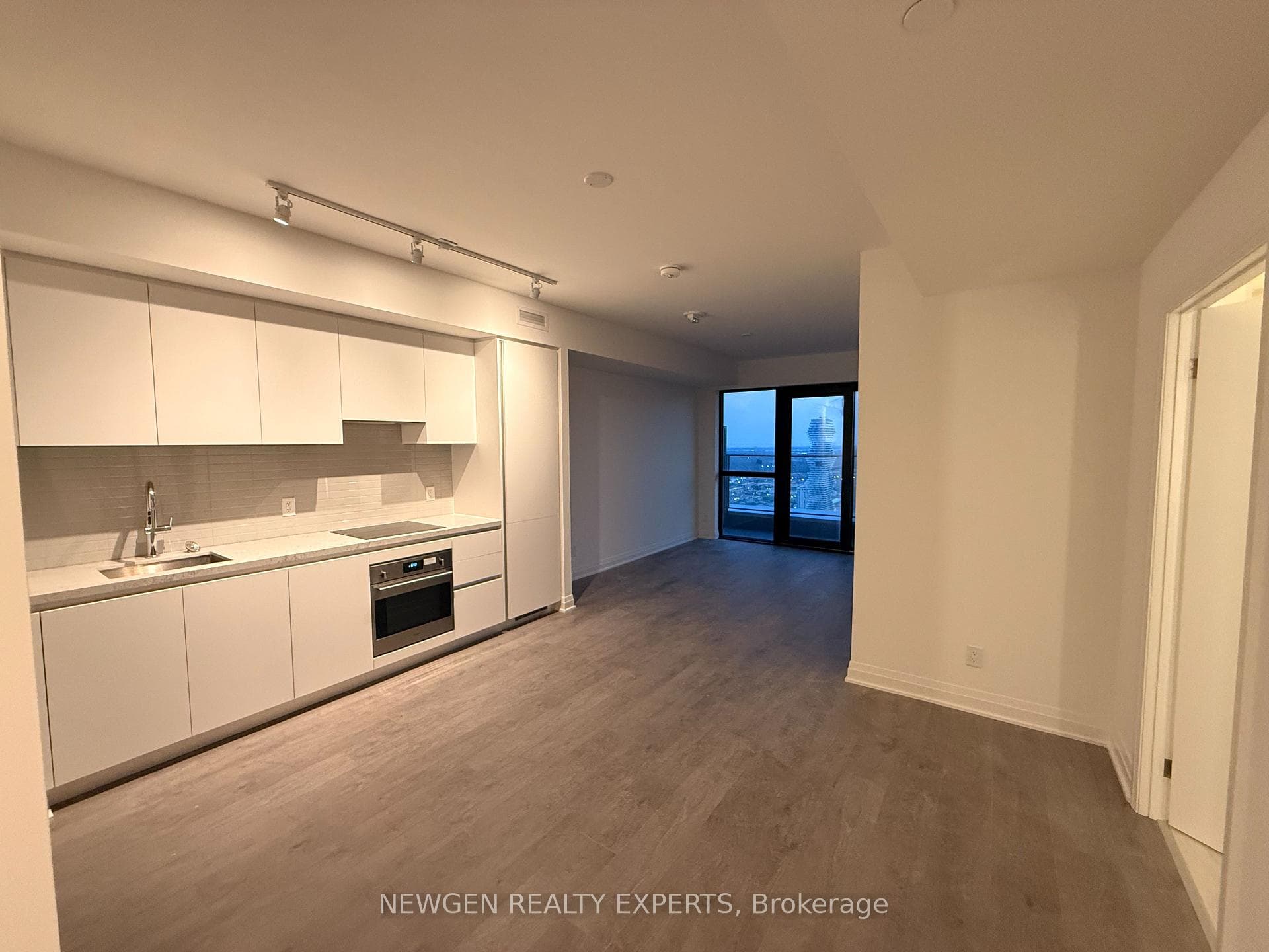 4015 The Exchange N/A Unit 5506 photo 2