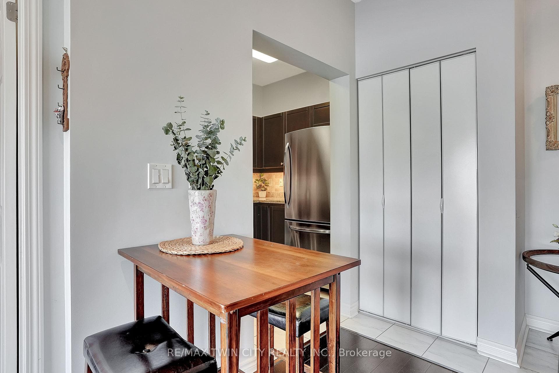 15450 Yonge Street Unit 102 photo 12