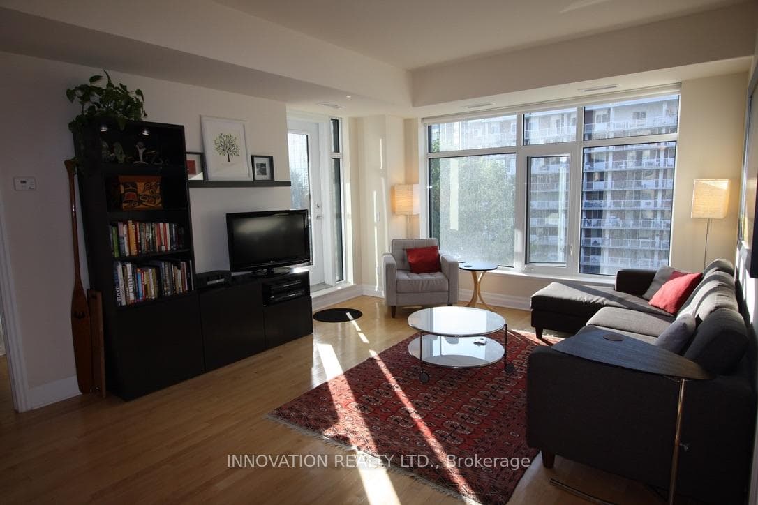 235 Kent Street Unit 710 photo 6