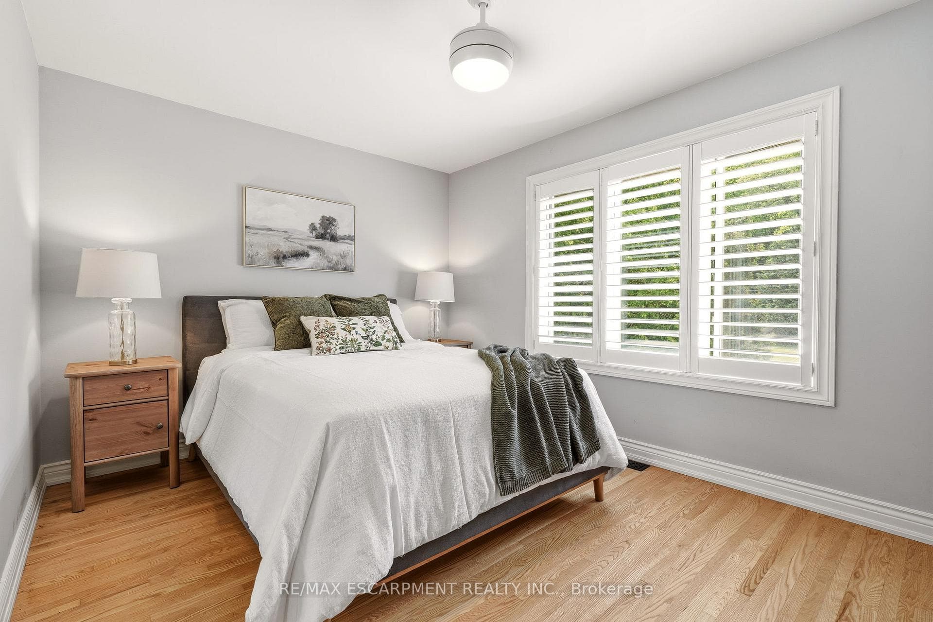 851 Mewburn Road photo 18