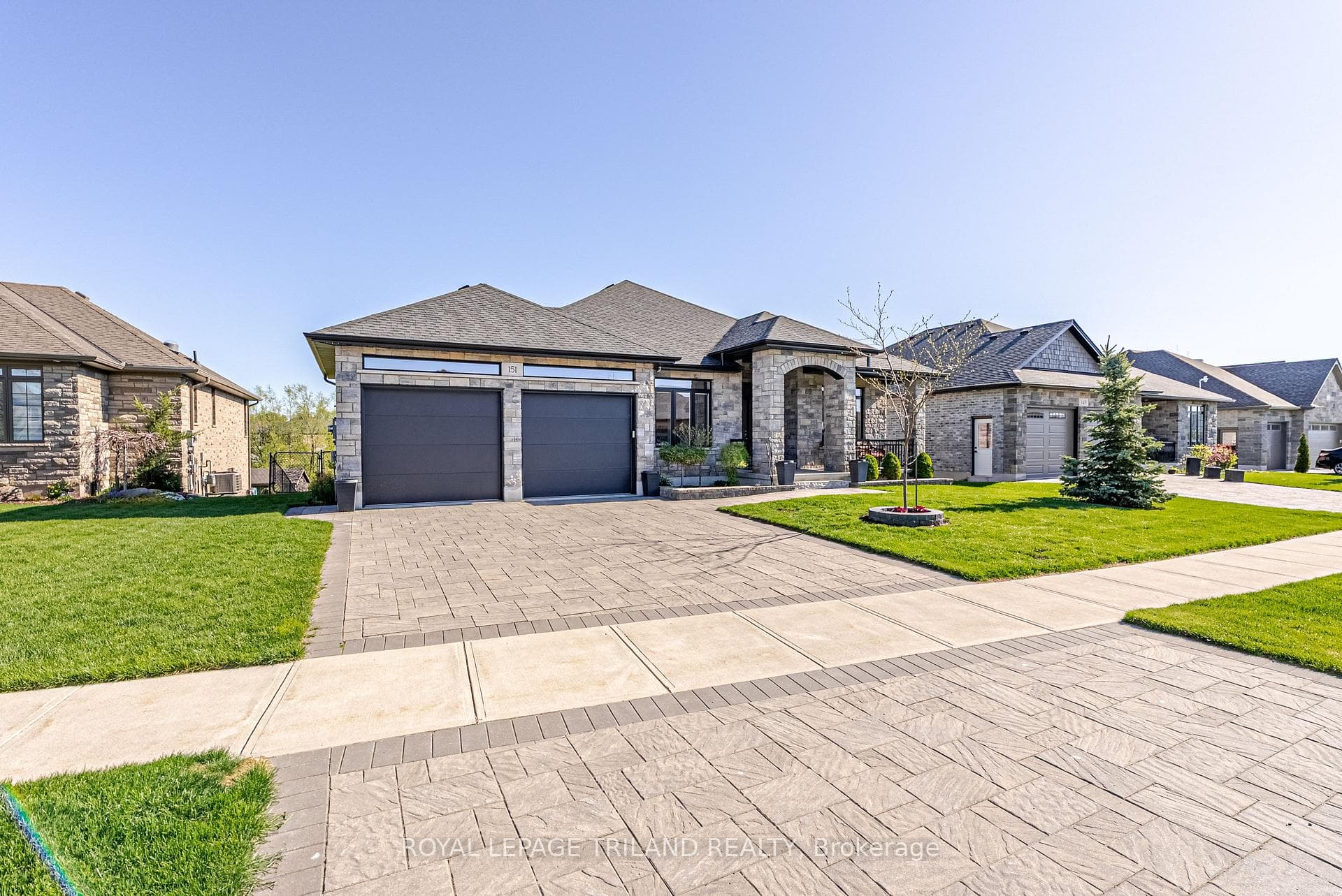 151 Robin Ridge Drive photo 2