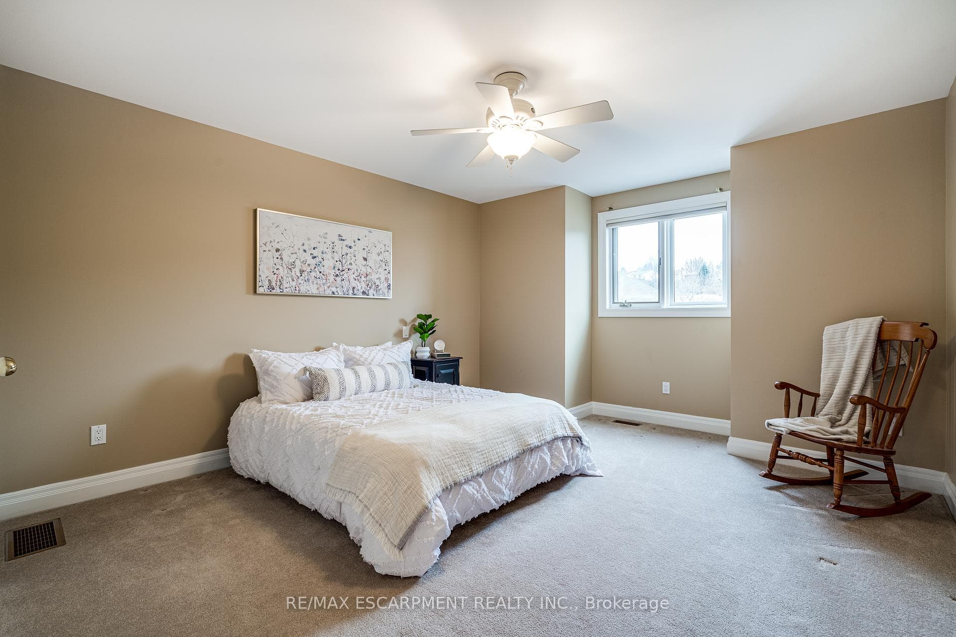 7 Gillespie Crescent photo 24