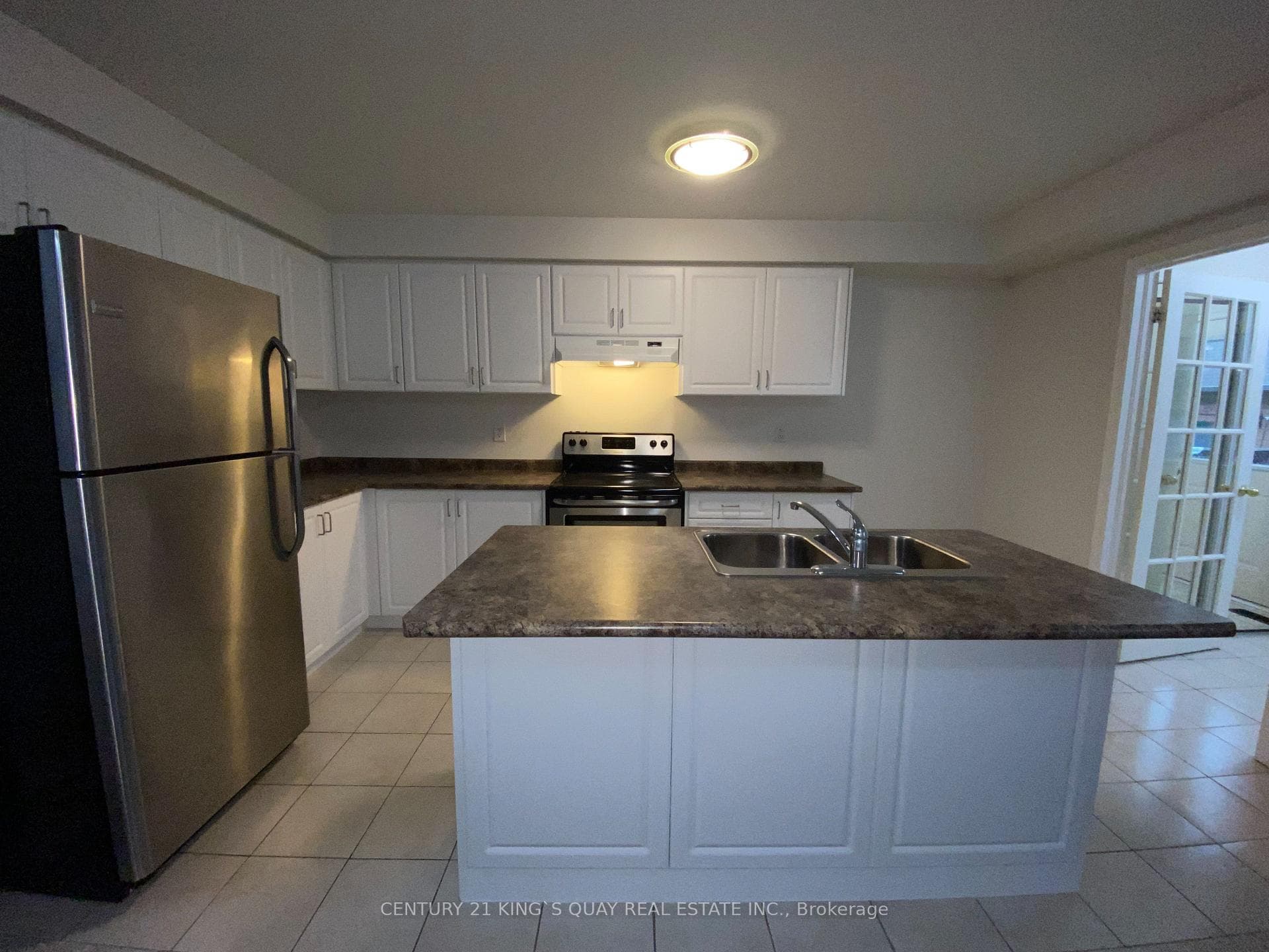 1102 Bur Oak Avenue photo 6