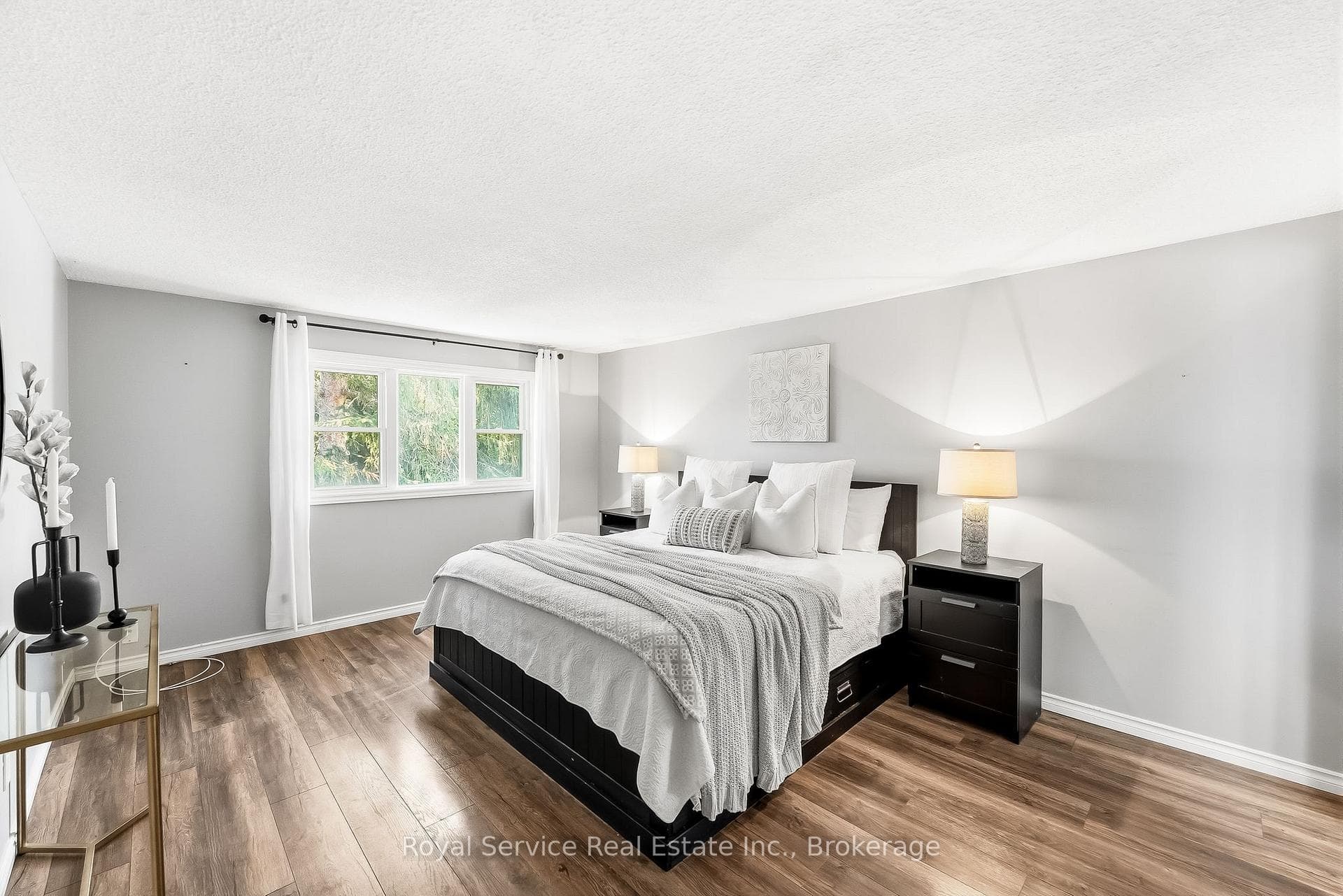 6 Gilmour Drive photo 27