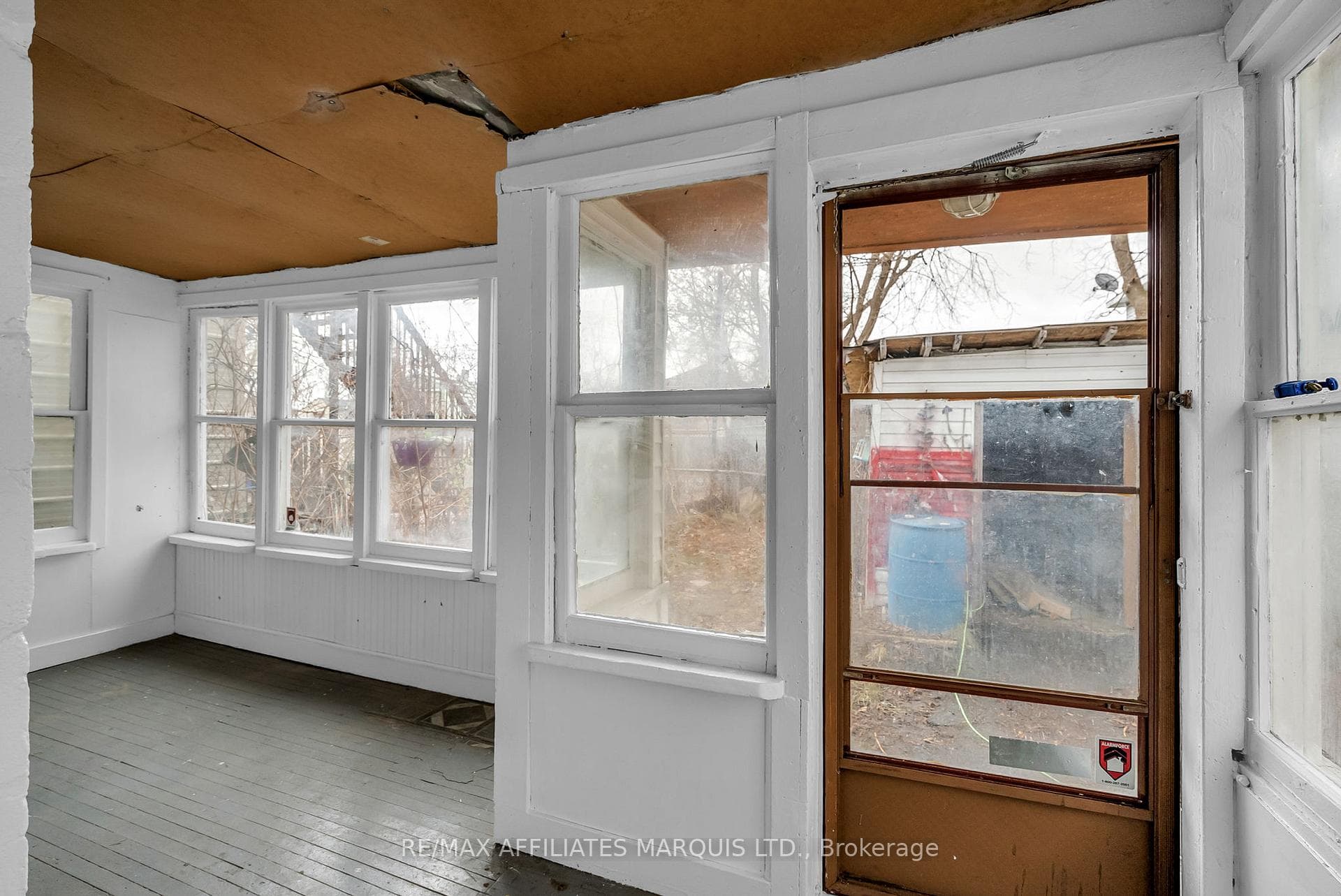226 Guy Street photo 11