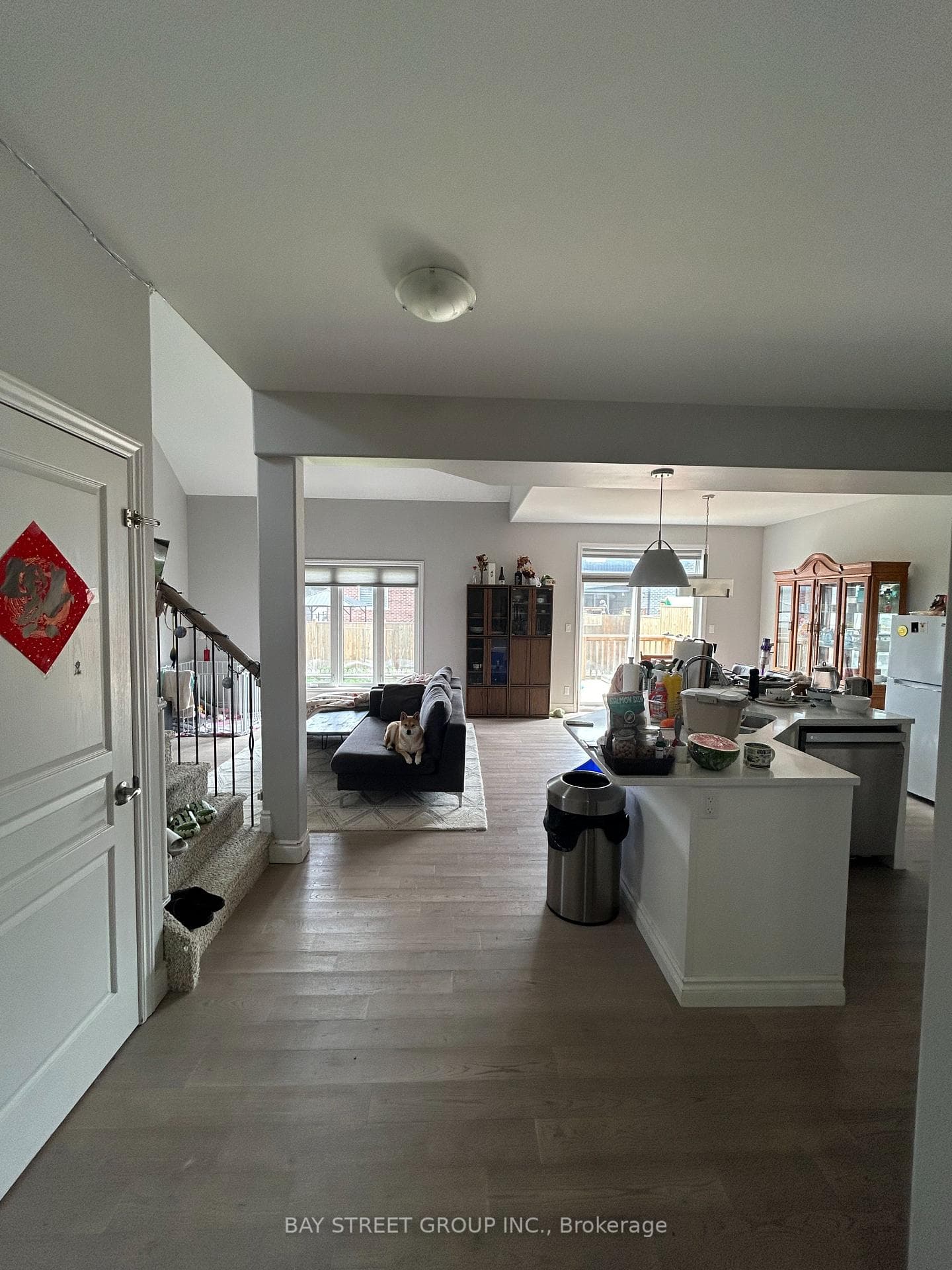 52 Farmington Crescent photo 5