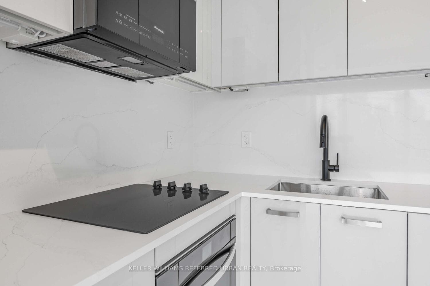 280 Dundas Street Unit 1410 photo 8
