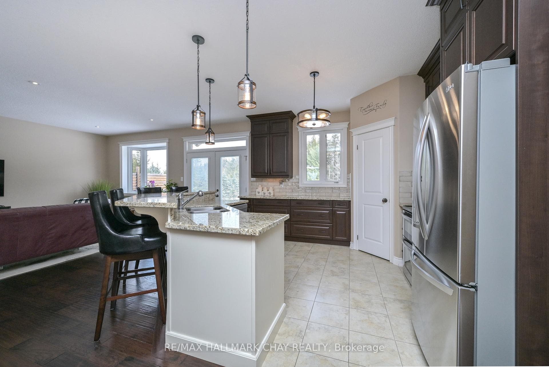 11 Harry Parker Place photo 5