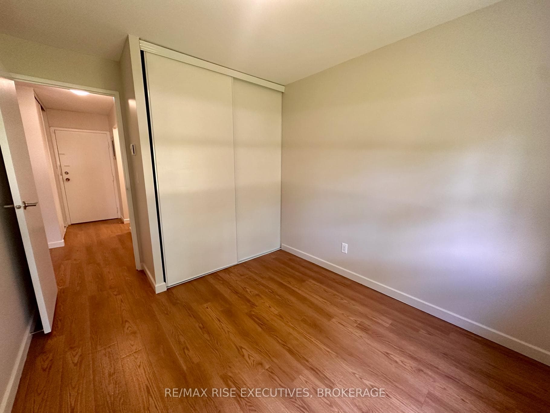 1020 Pembridge Crescent Unit 119 photo 7