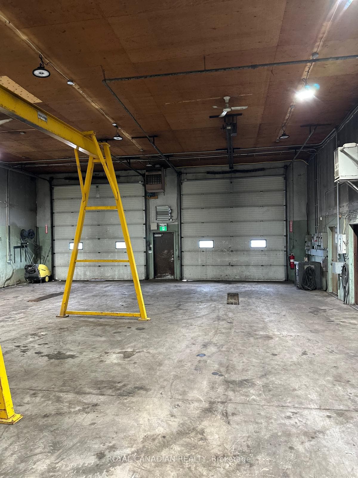 1050 Industrial Road photo 2