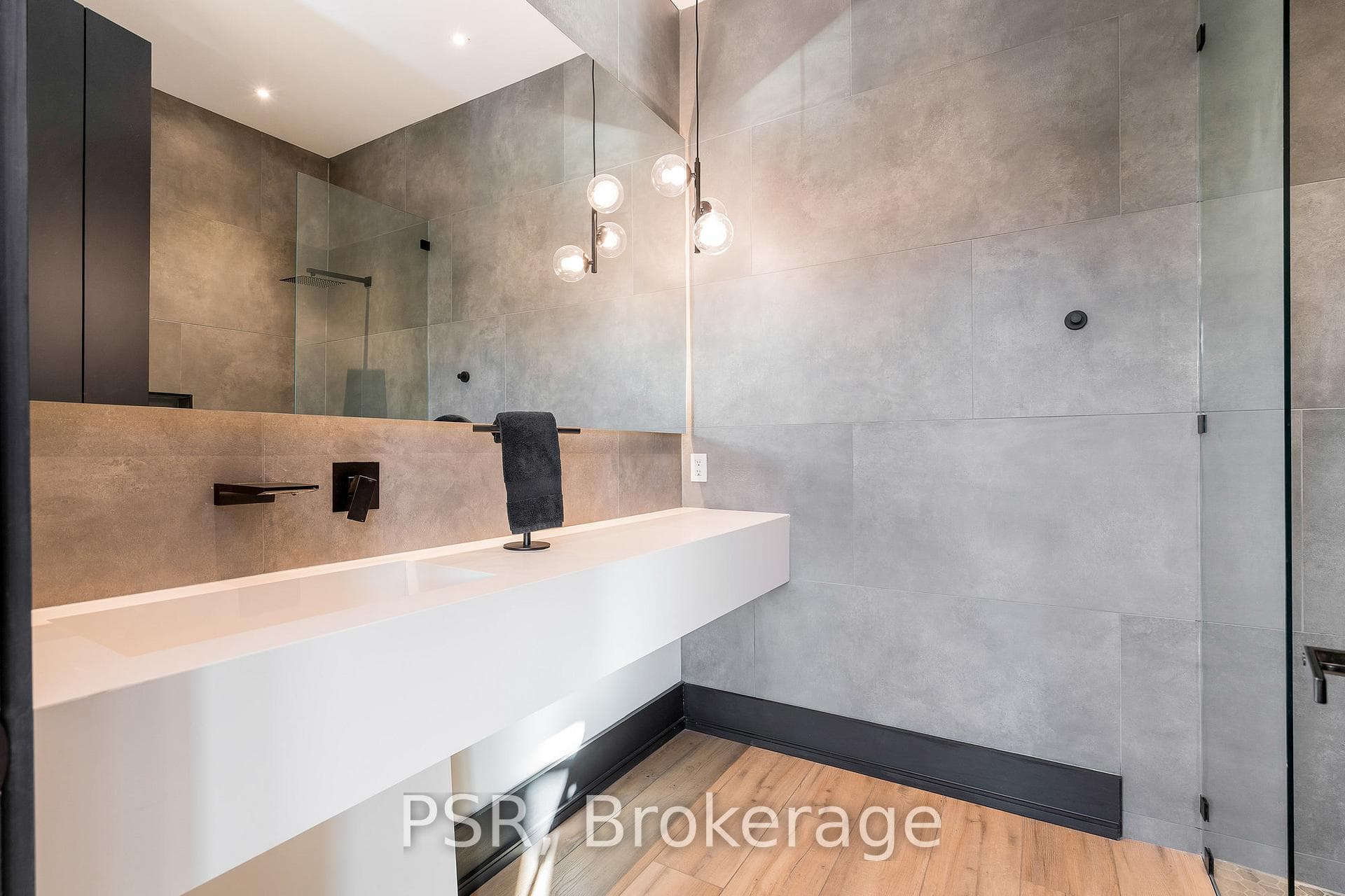 4 Raintree Court photo 19