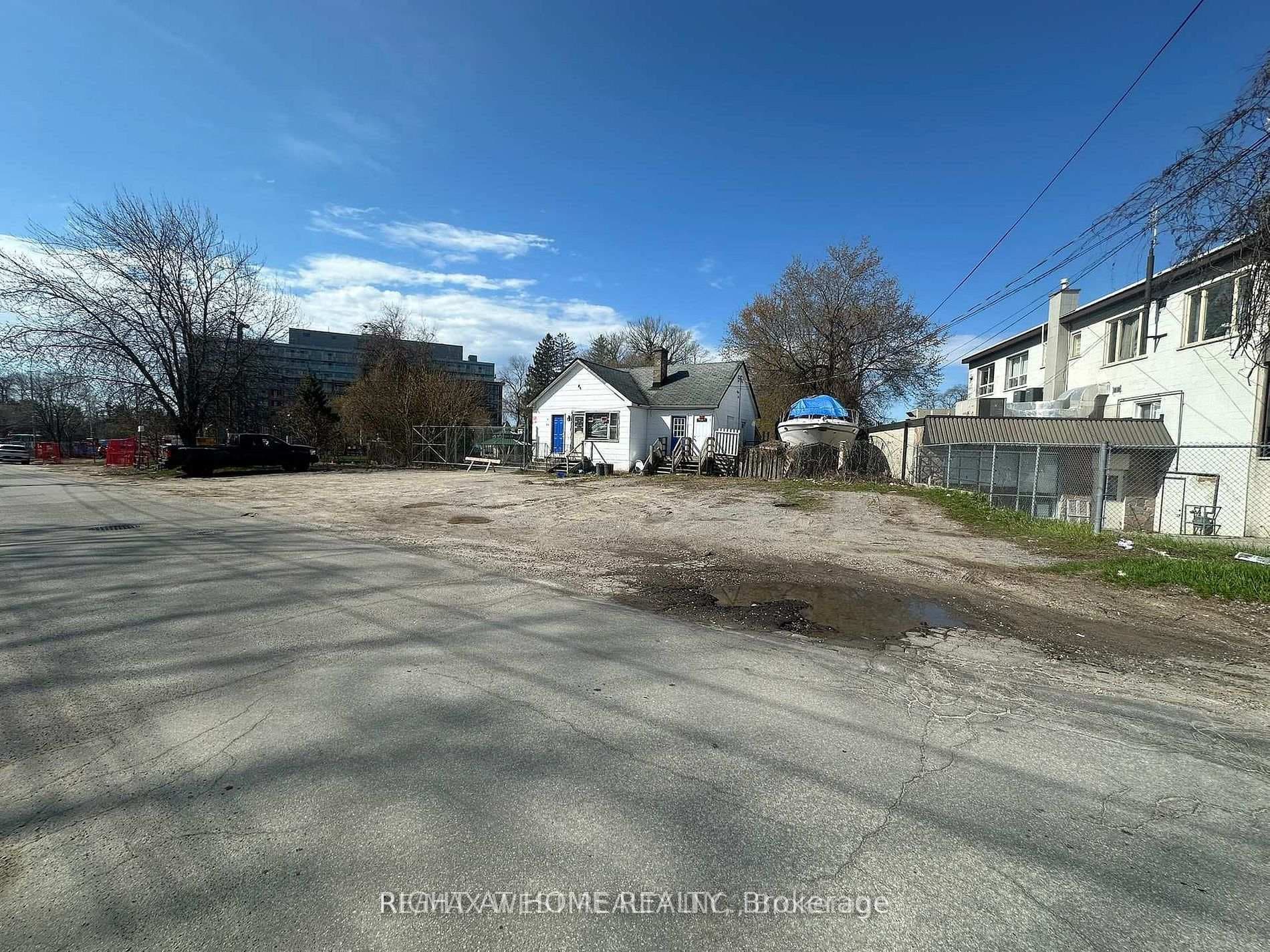 34 Morrish Road photo 2